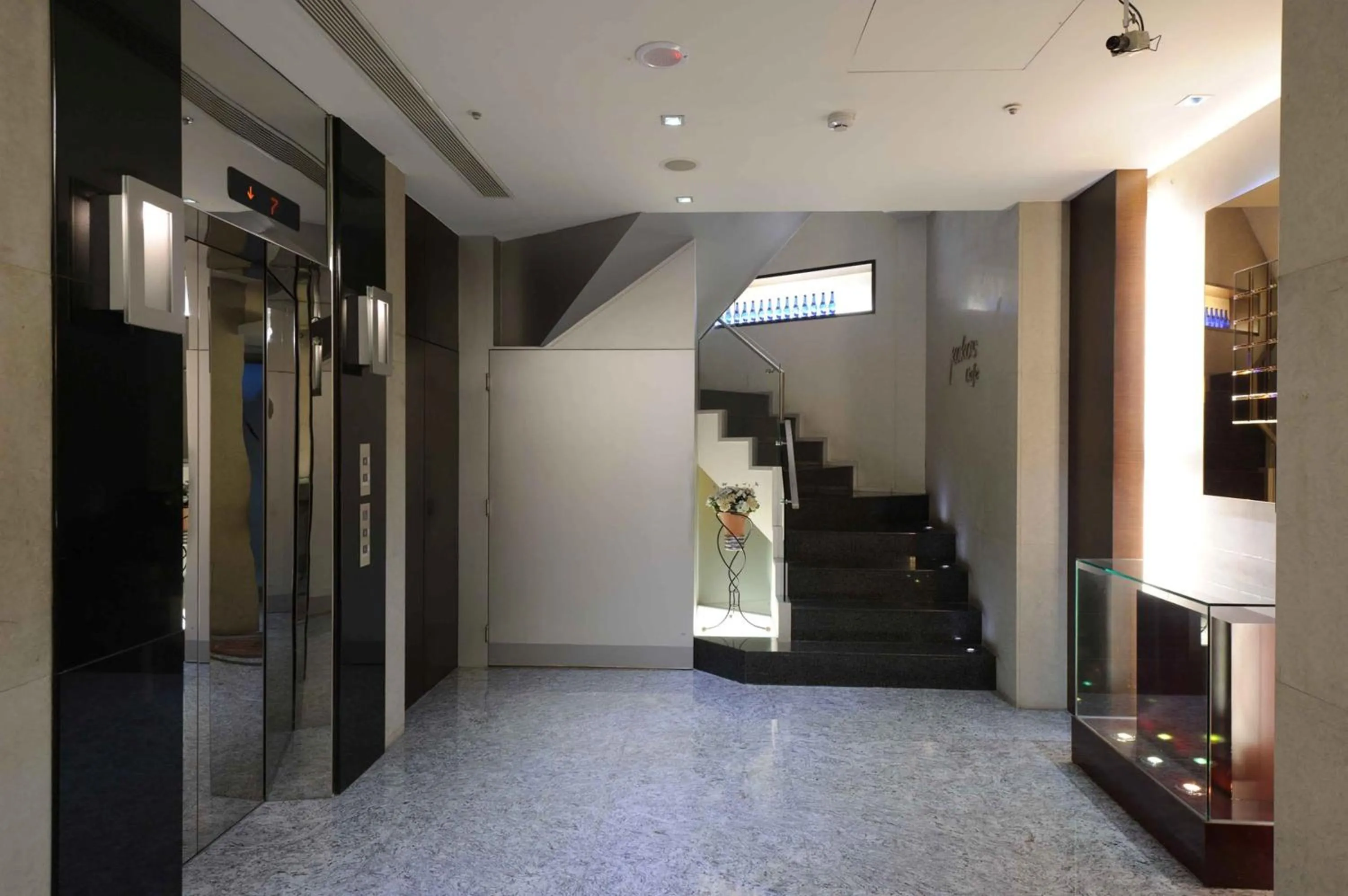 Lobby or reception in K Hotel - Yunghe