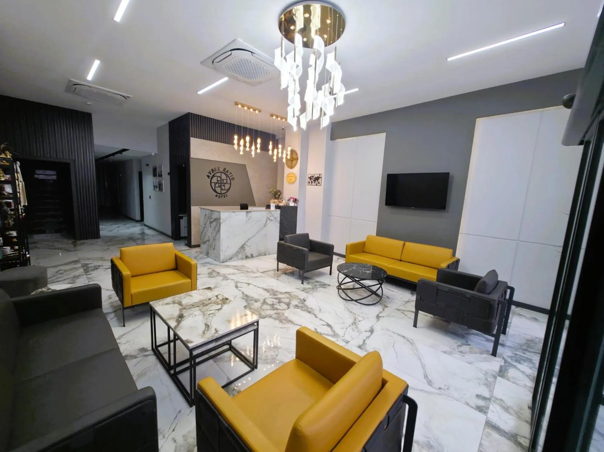 Lobby or reception in Aybek Ratio Hotel
