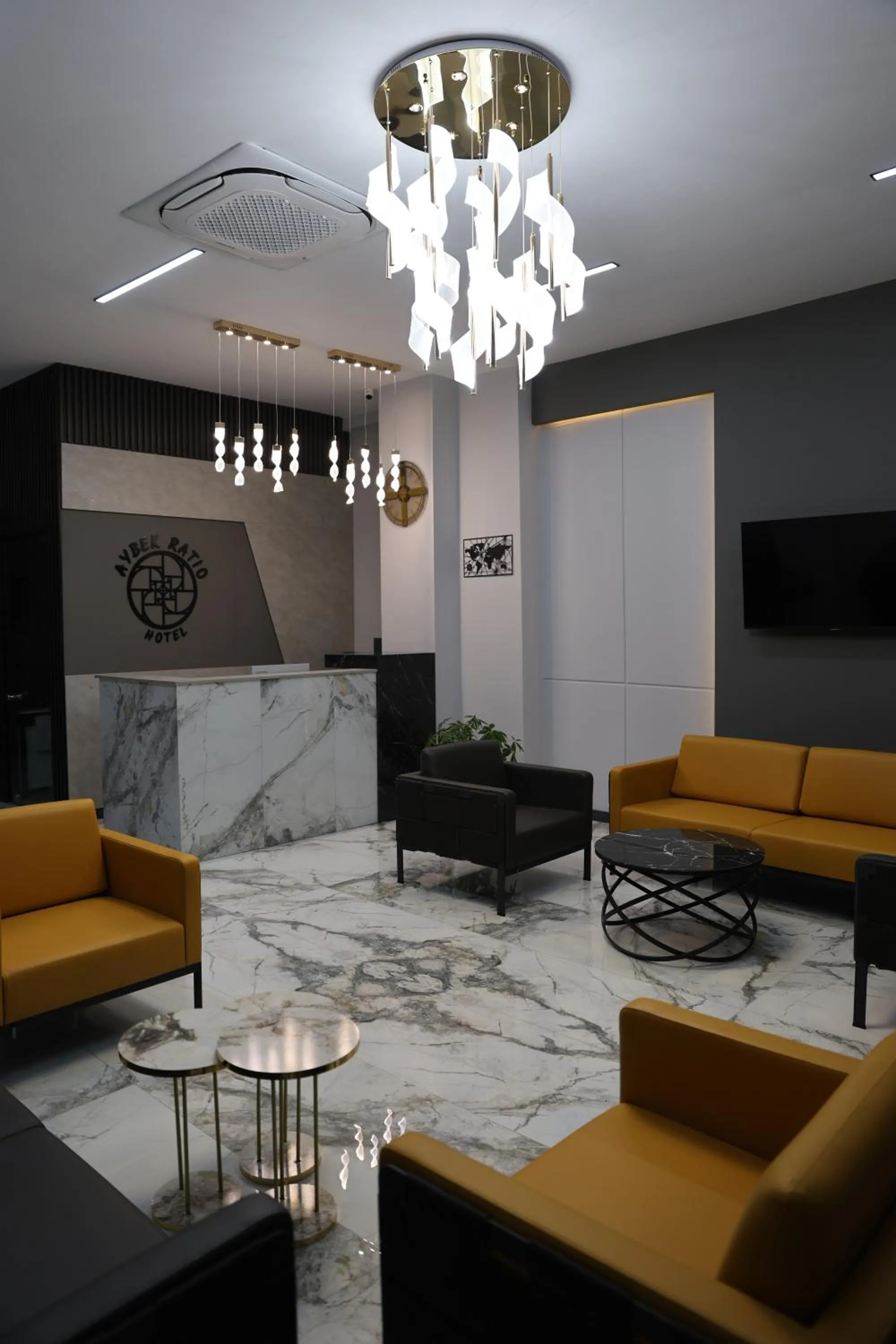 Seating area in Aybek Ratio Hotel