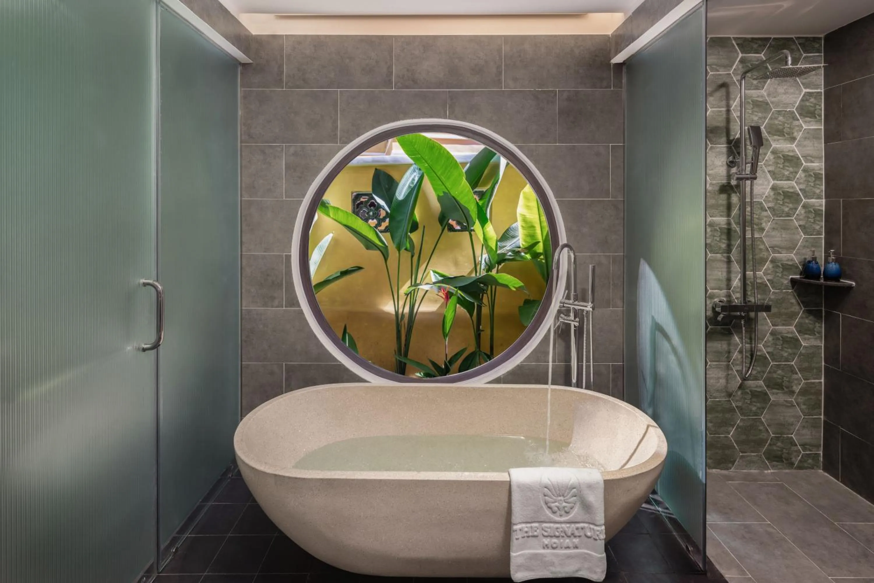 Bath in The Signature Hoi An