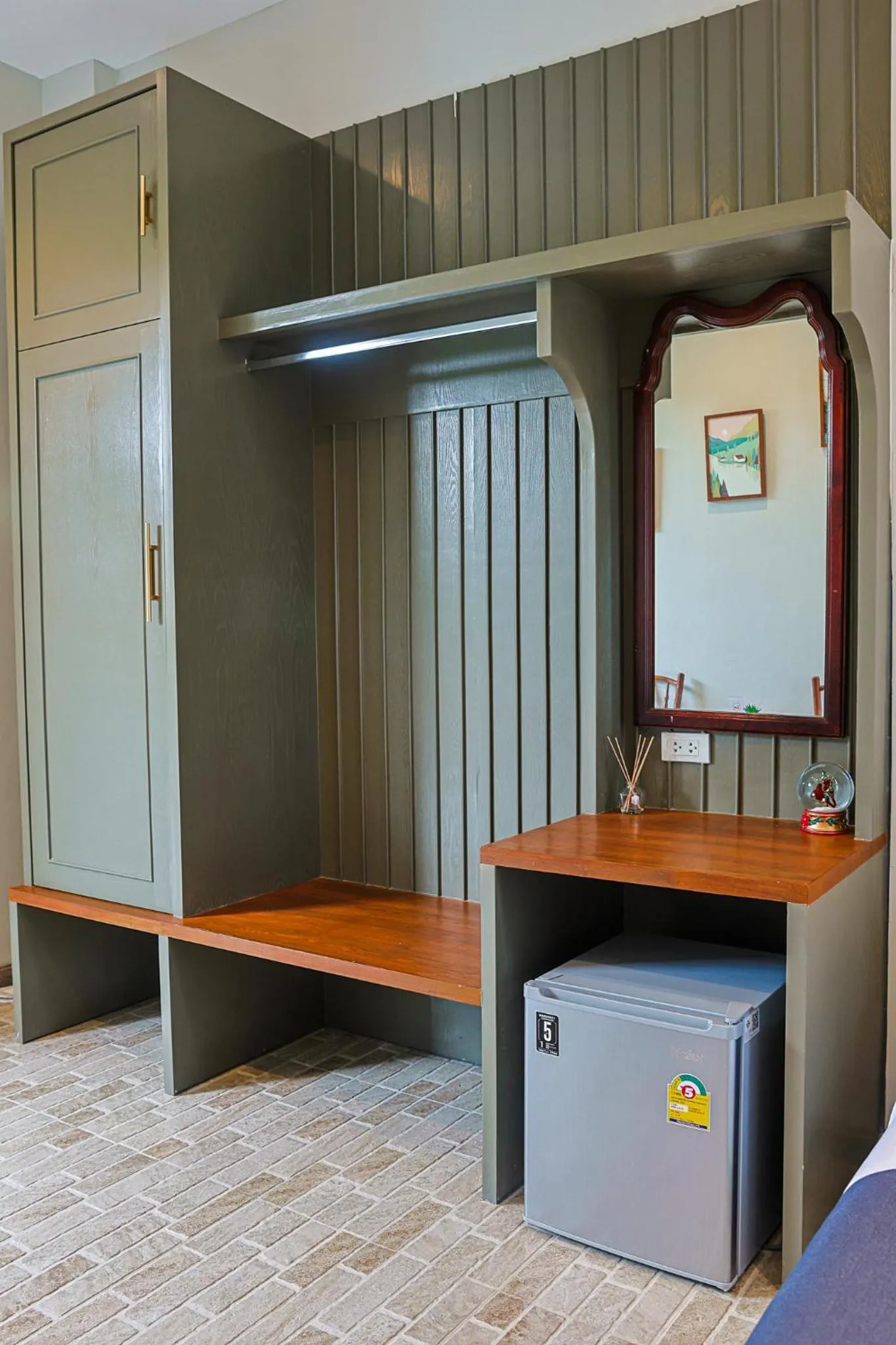 wardrobe in Phuping Valley Resort