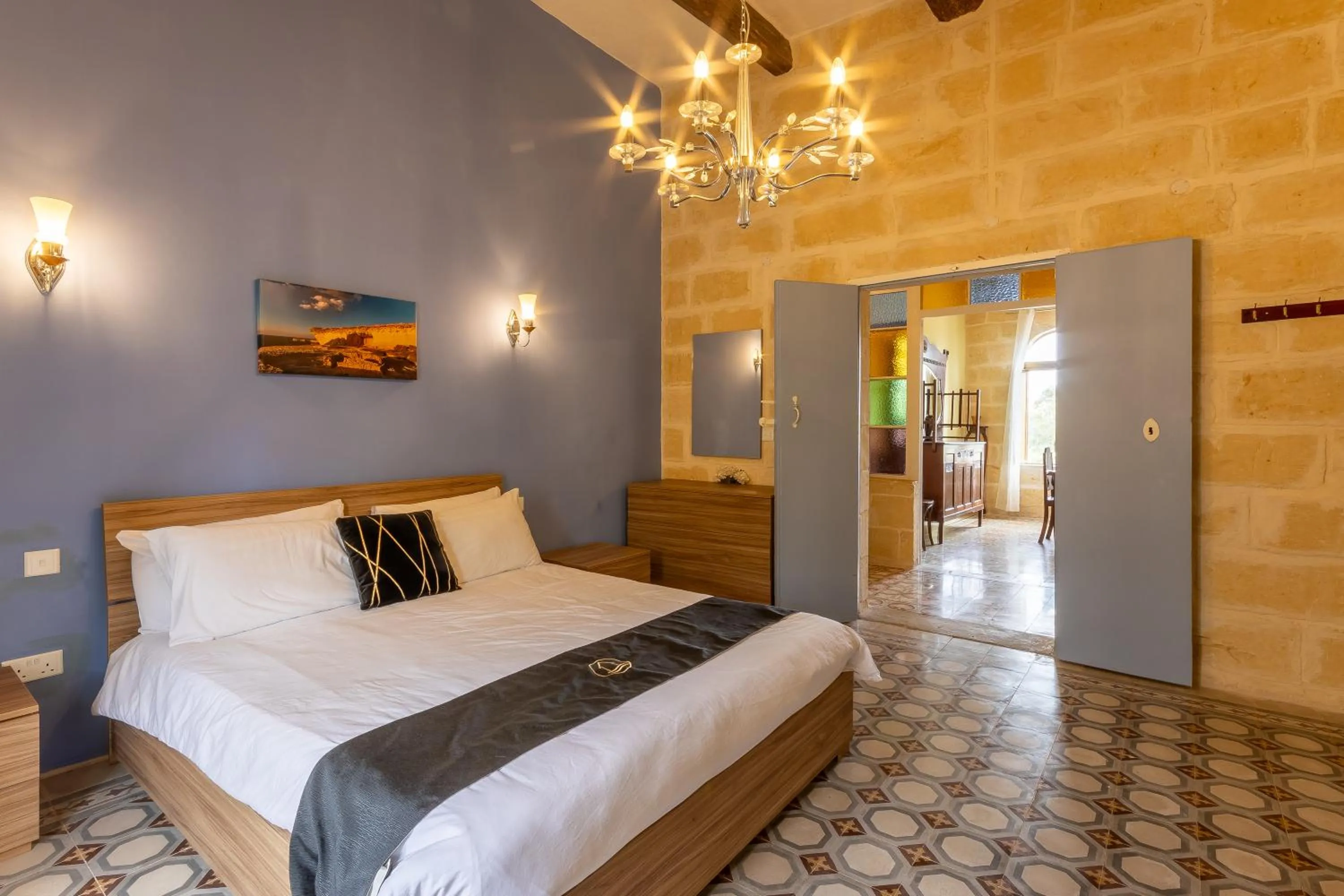 Surwig Gozitan Villa & Pool - Happy Rentals