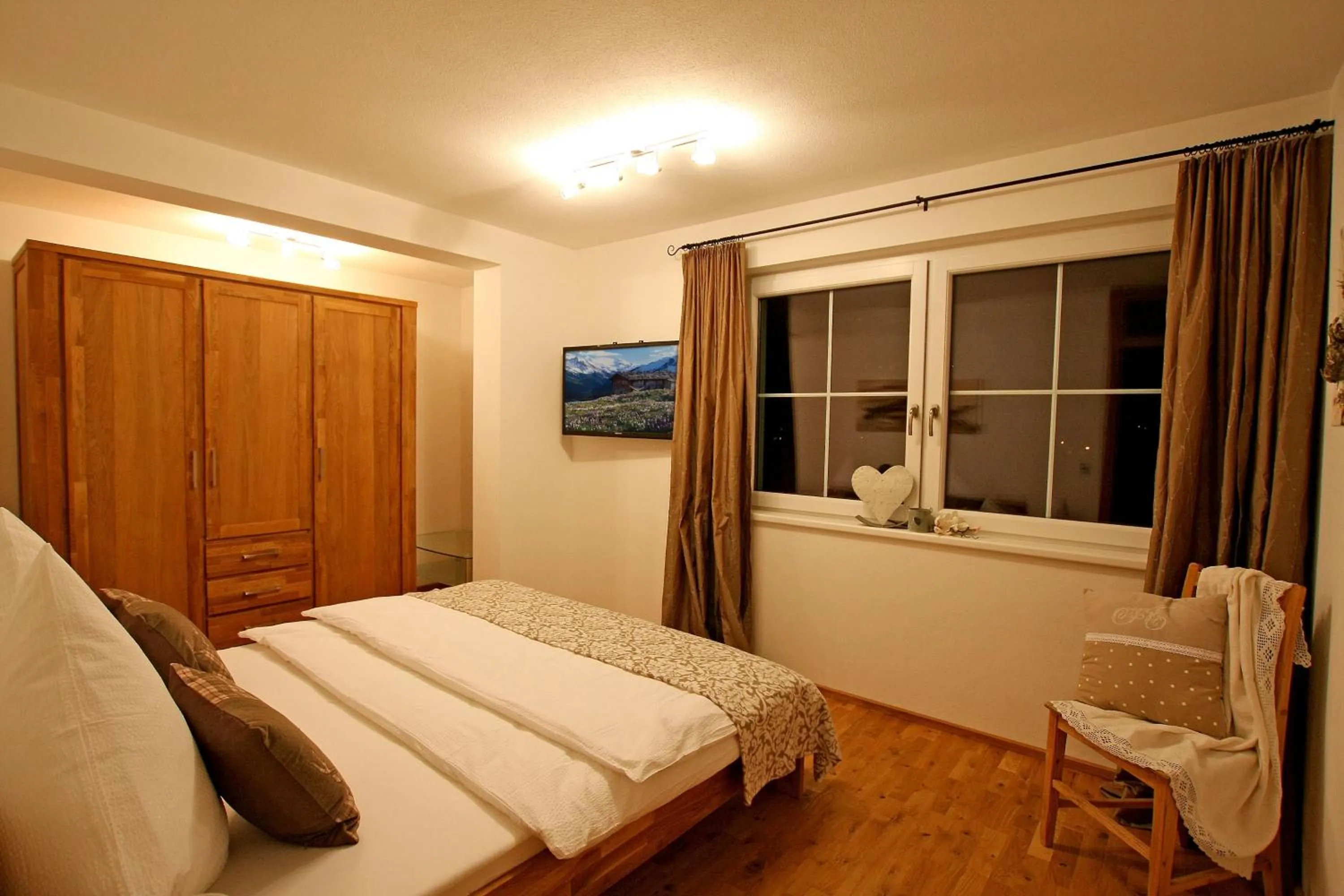TV and multimedia, Bed in Appartement Matthias