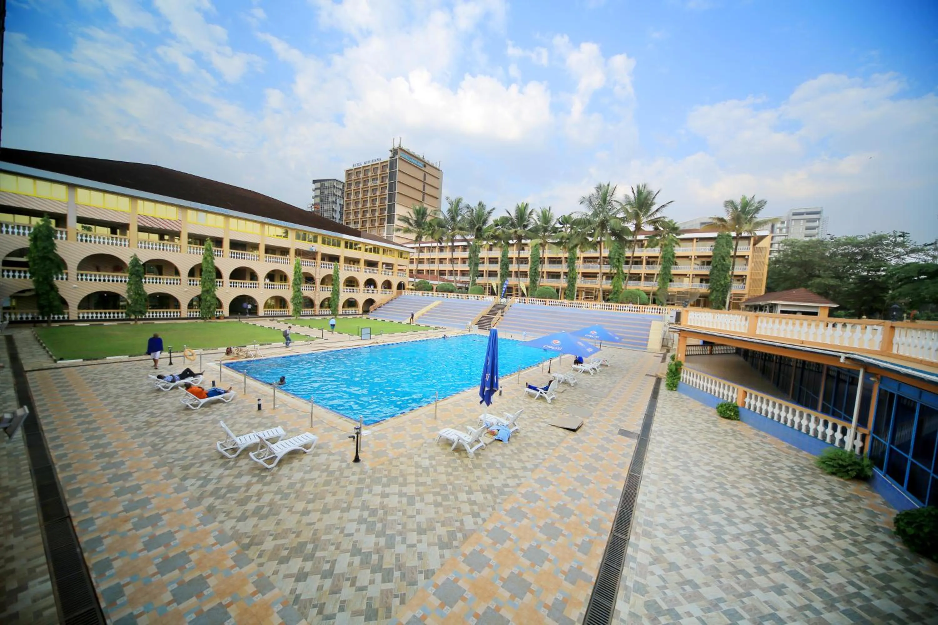 Property building in Hotel Africana