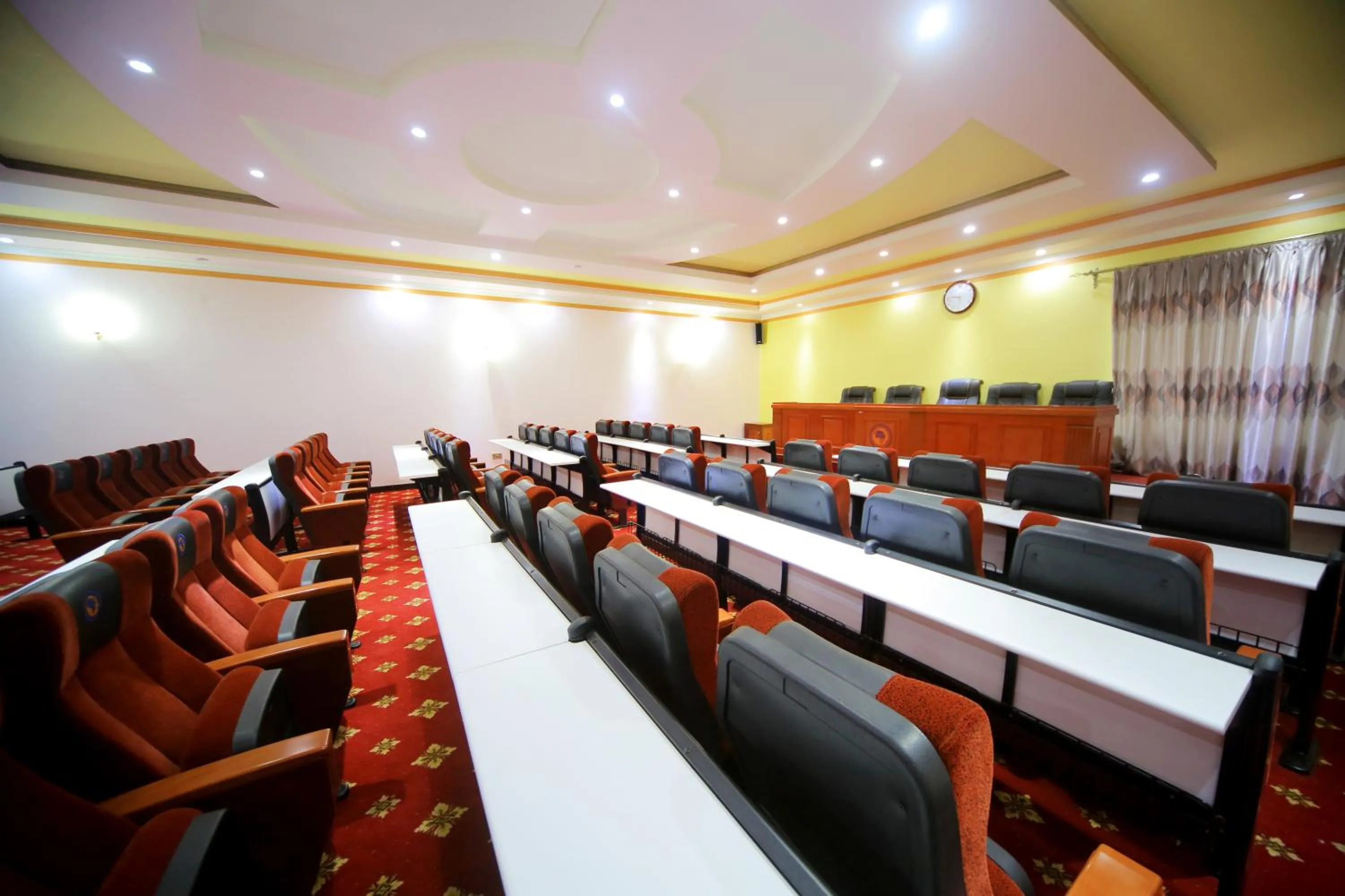 Business facilities in Hotel Africana
