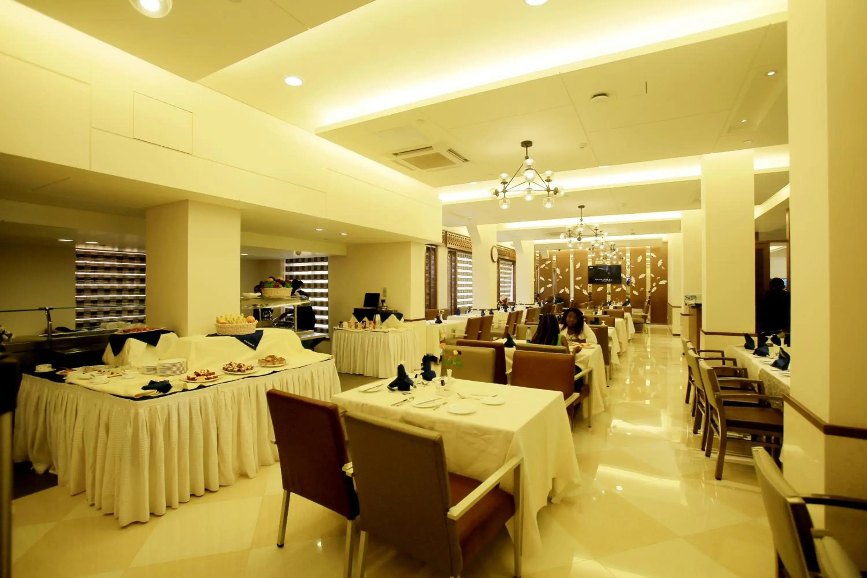 Restaurant/places to eat in Hotel Africana Restaurant/places to eat in Hotel Africana