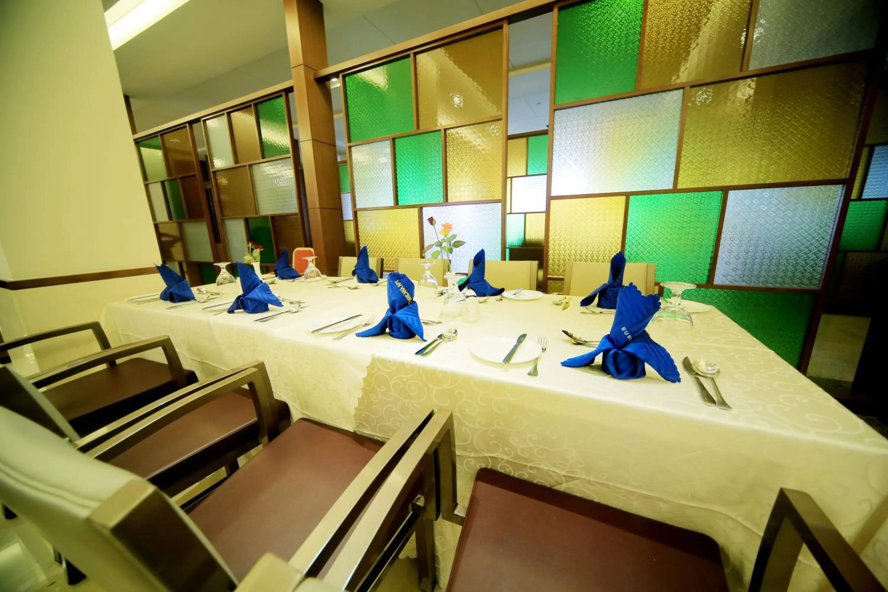 Dining area in Hotel Africana