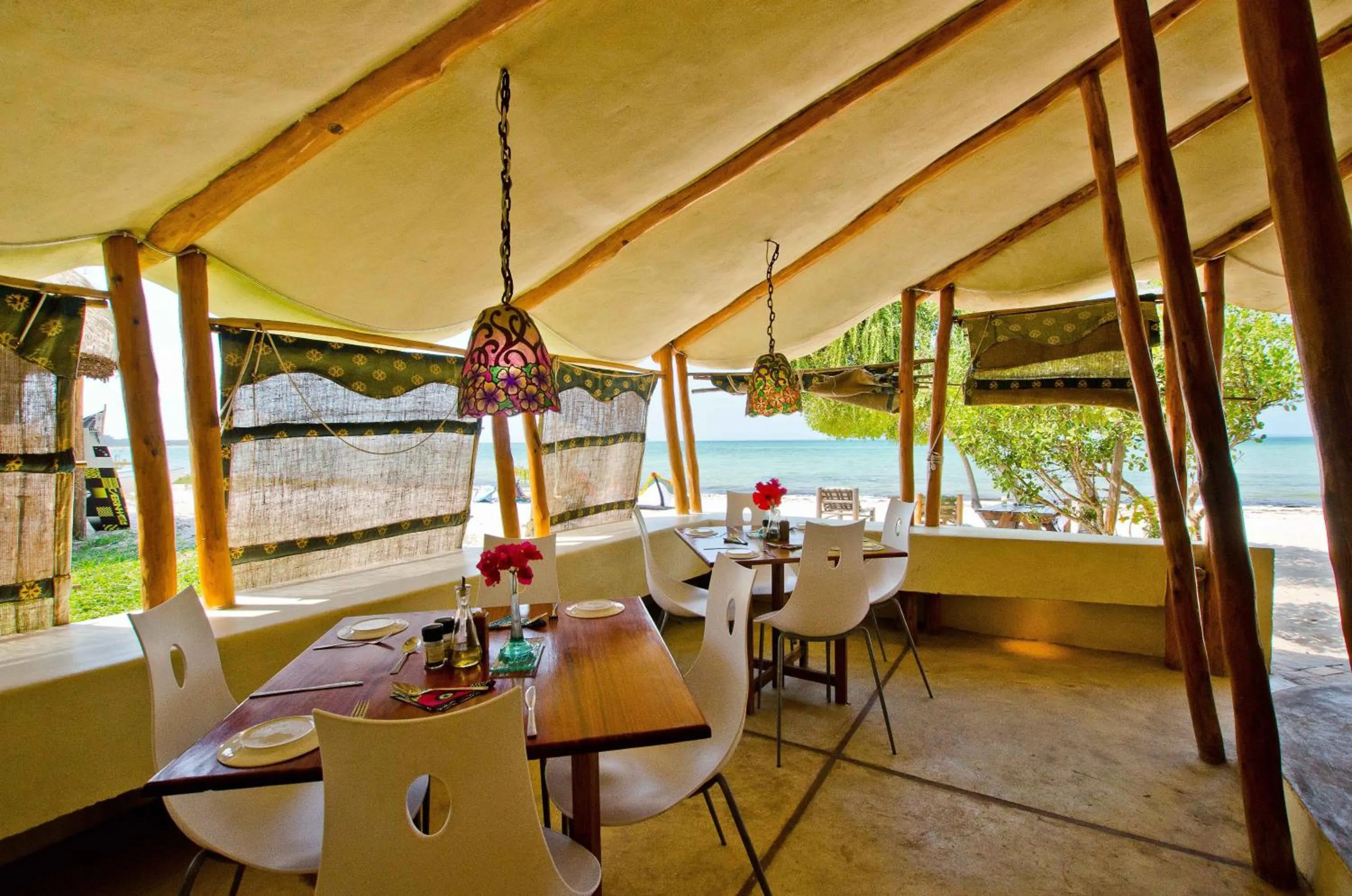 Banquet/Function facilities in Casa Cabana Beach