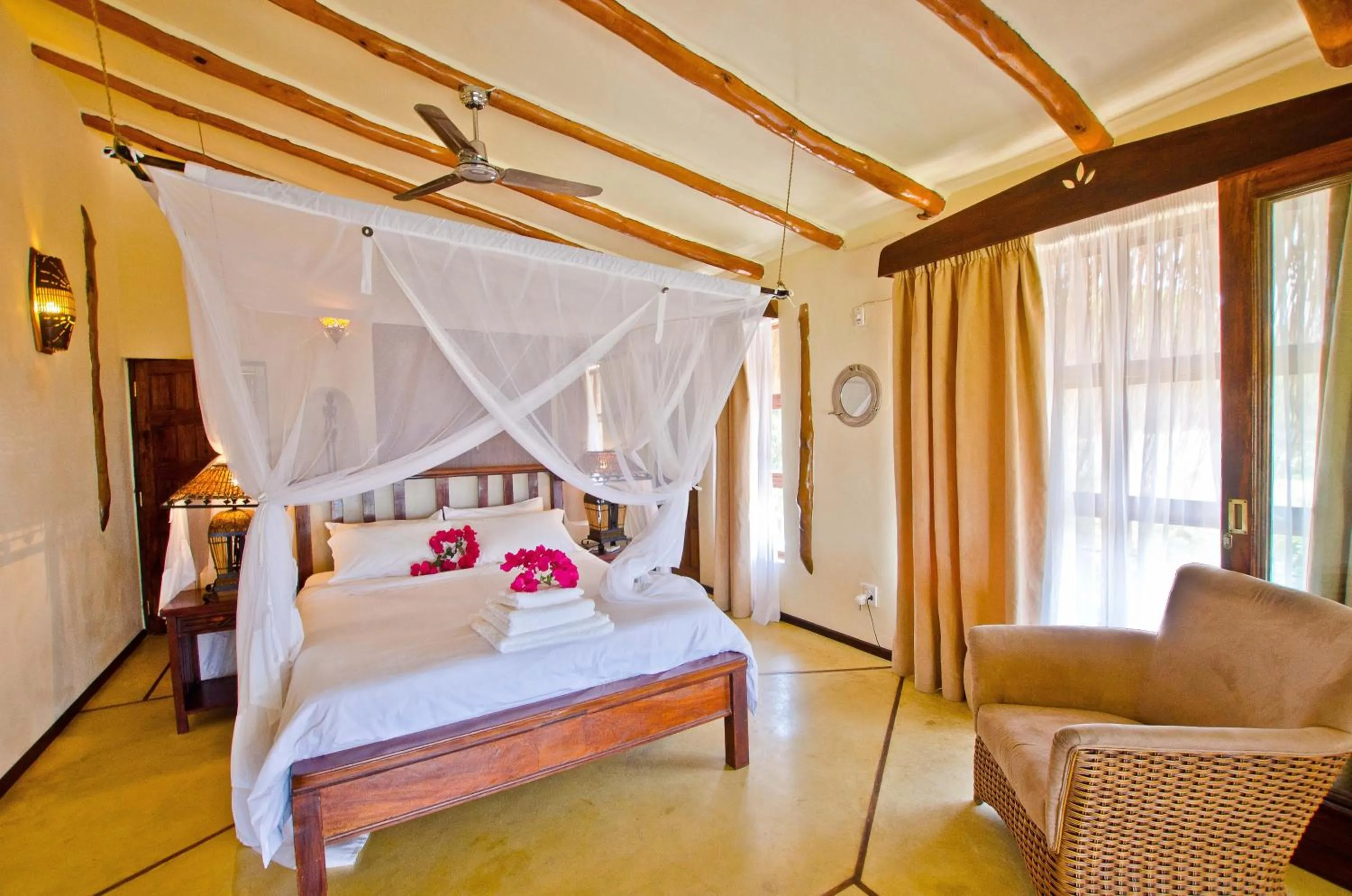 Bedroom, Bed in Casa Cabana Beach