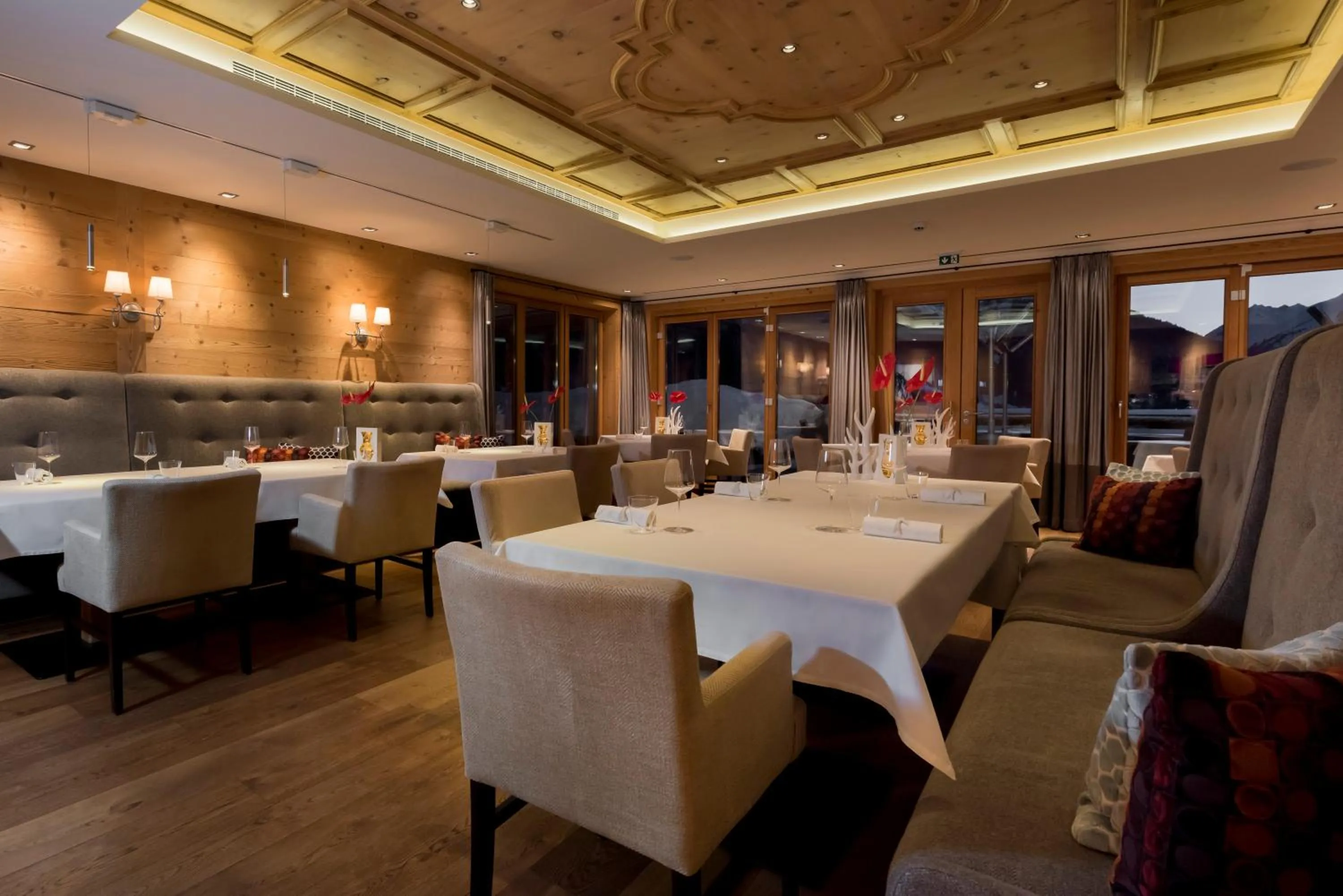 Restaurant/places to eat in Hotel Tannenhof*****Superior