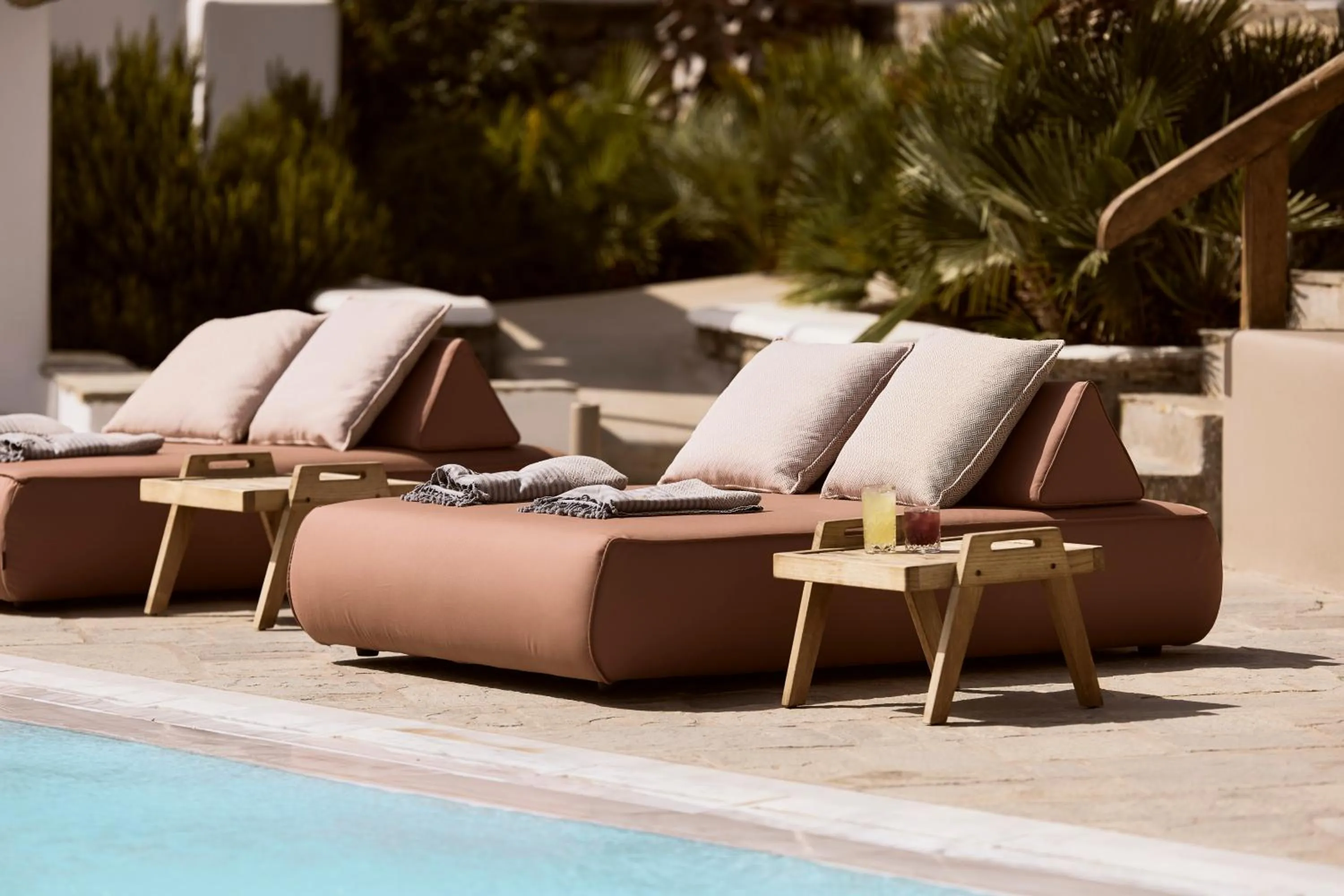 Swimming pool in Ethereum Mykonos