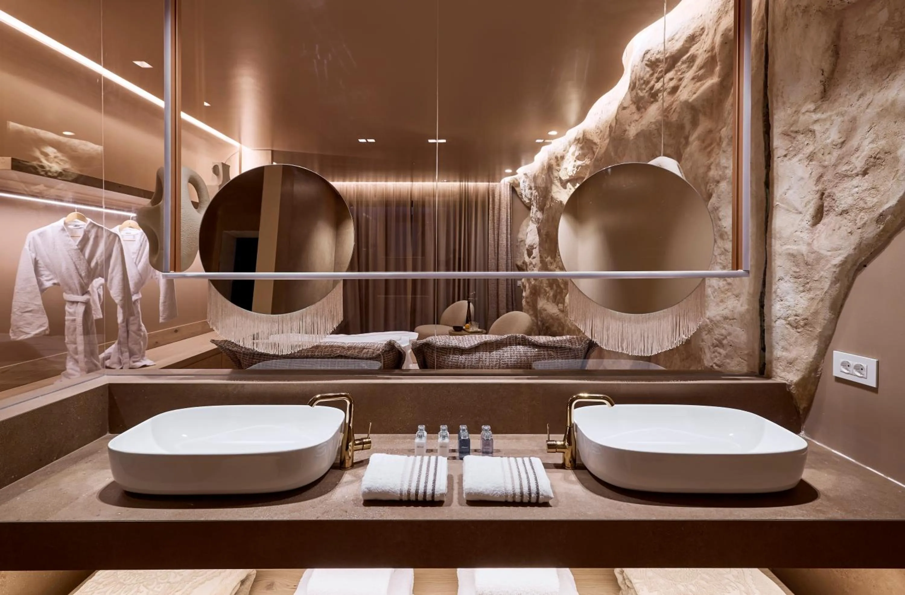 Bathroom in Ethereum Mykonos