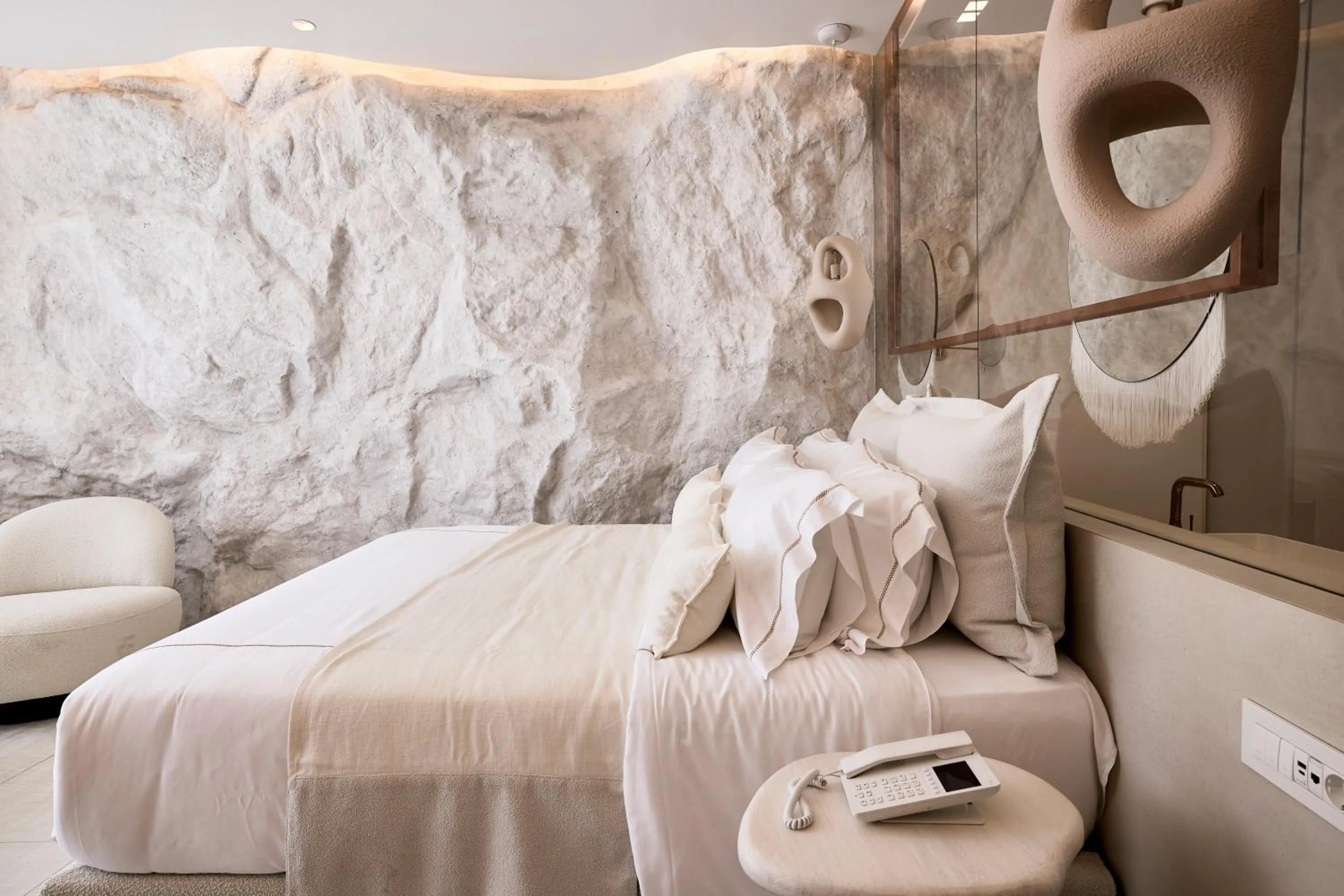 Bed in Ethereum Mykonos