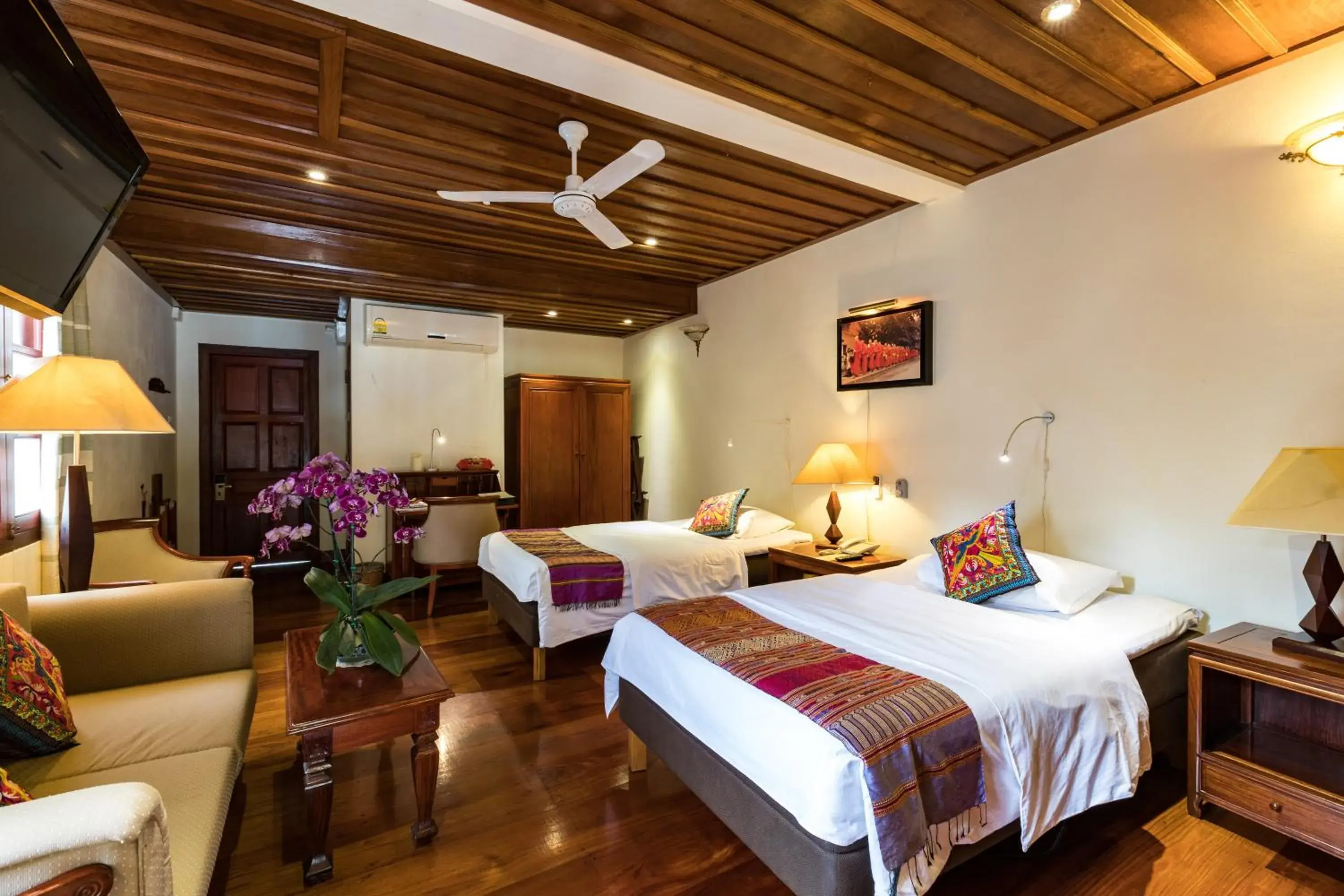 Photo of the whole room, Bed in Mekong Riverview Hotel Photo of the whole room, Bed in Mekong Riverview Hotel