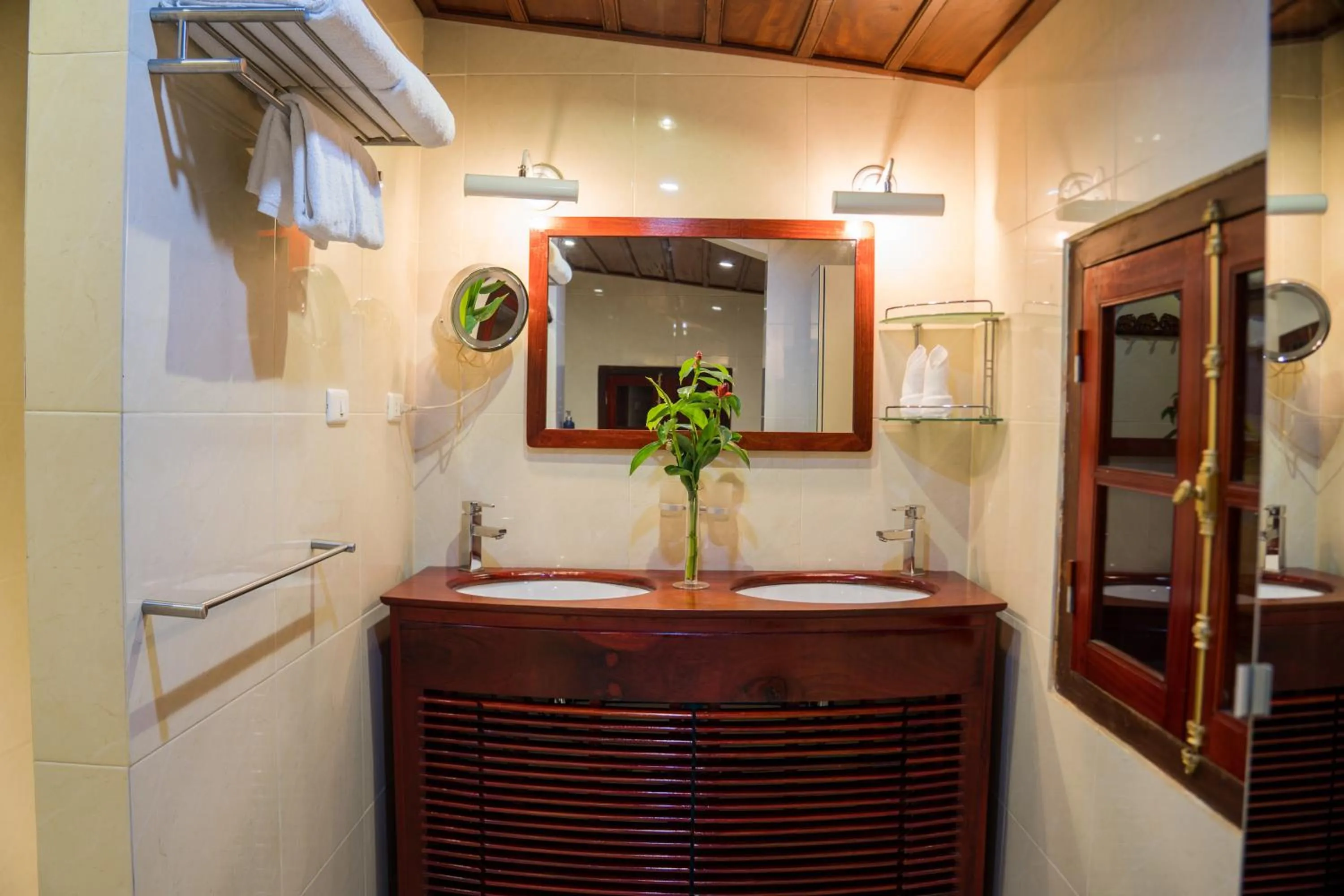 Bathroom in Mekong Riverview Hotel