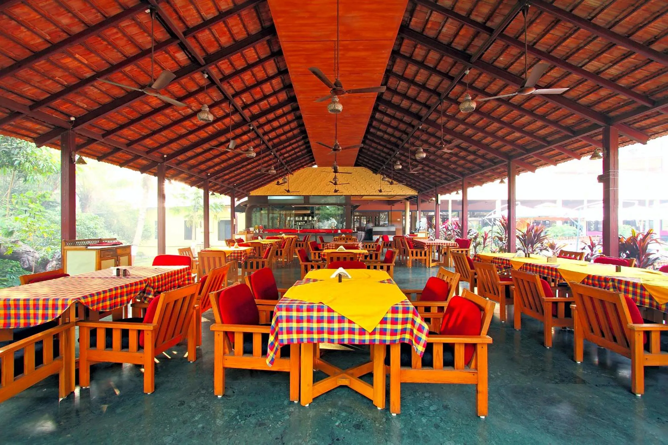 Restaurant/Places to Eat in Damanganga Valley Resort Silvassa