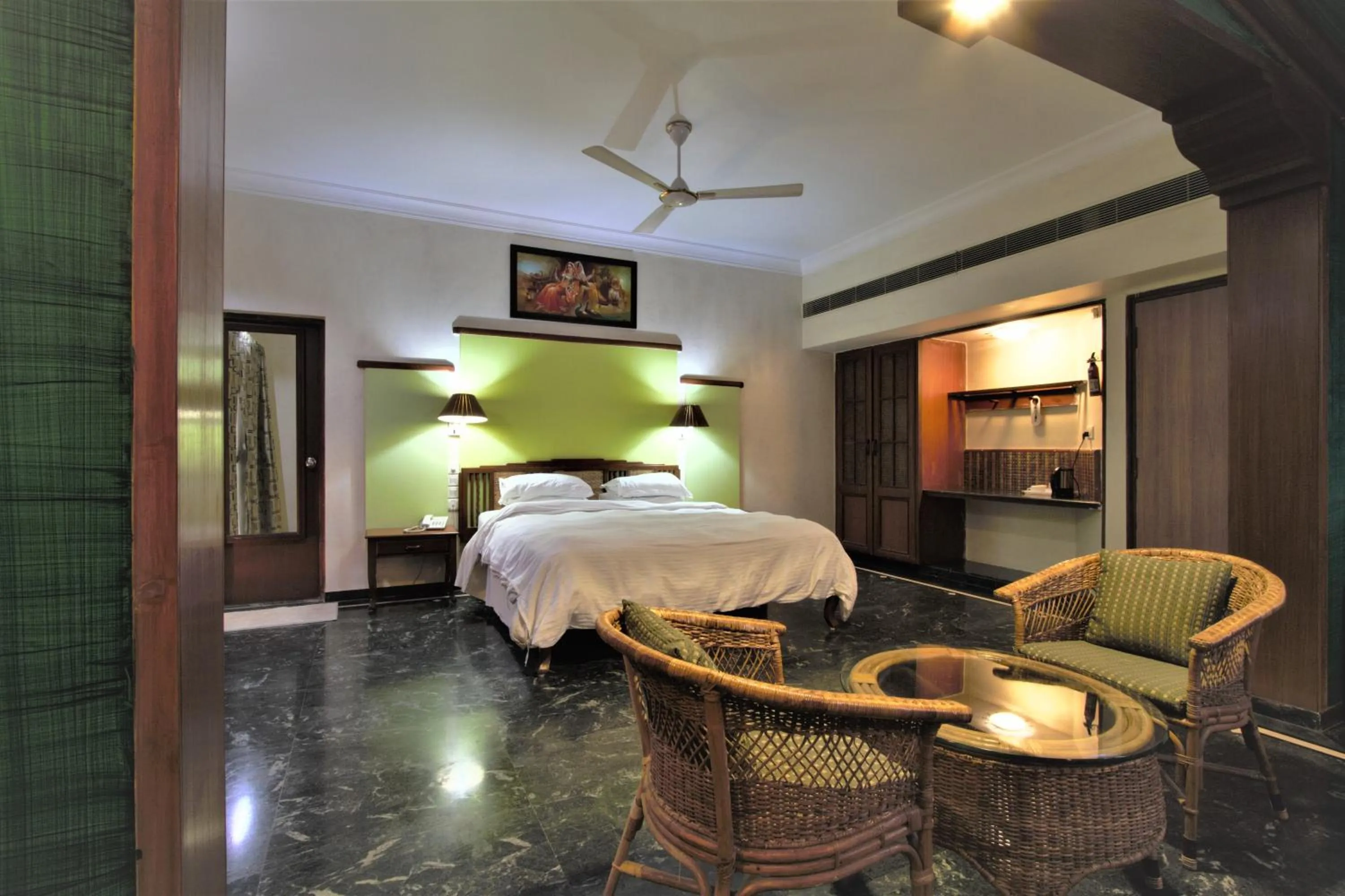 Photo of the whole room, Bed in Damanganga Valley Resort Silvassa