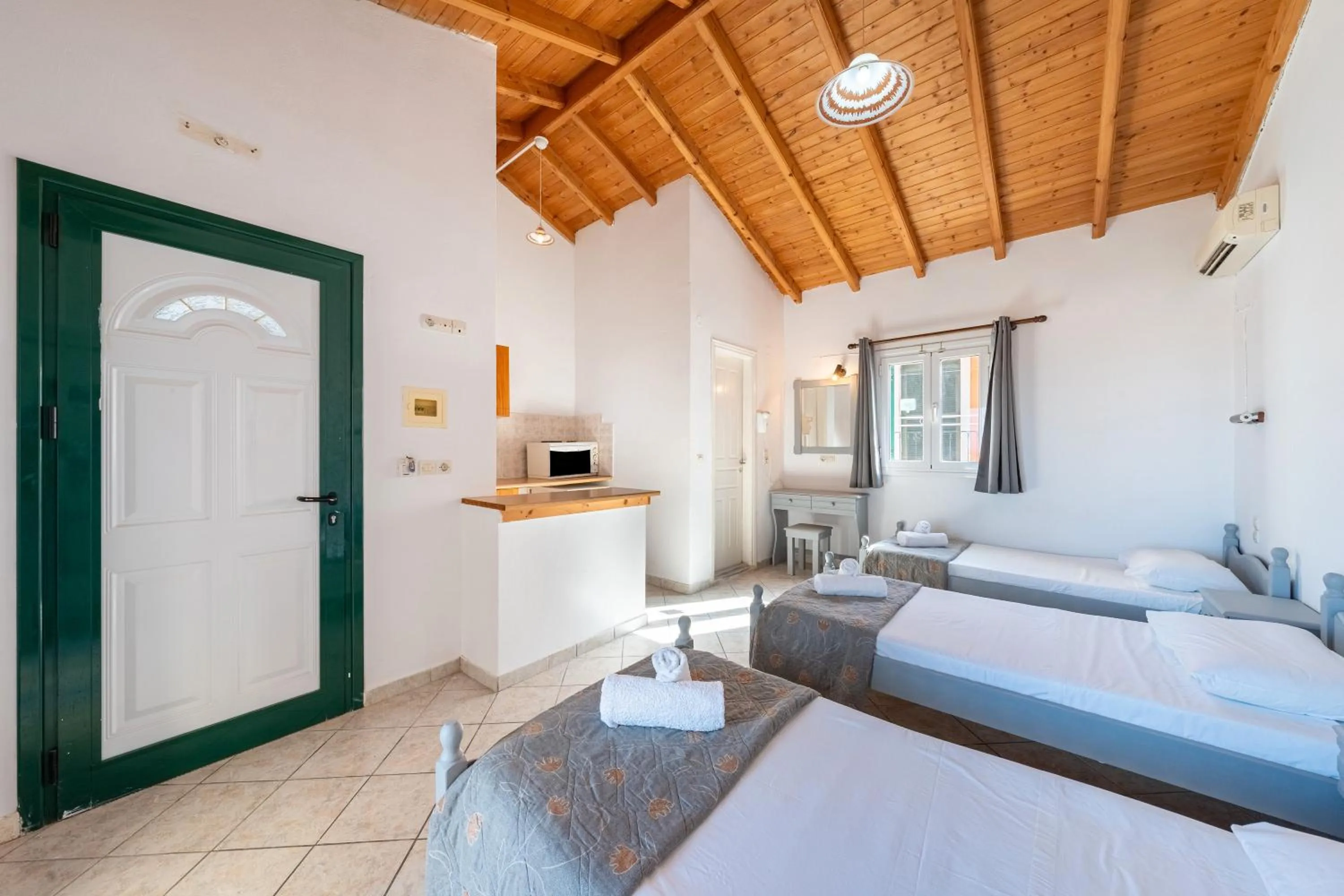 Property building in Kavos Panorama Complex