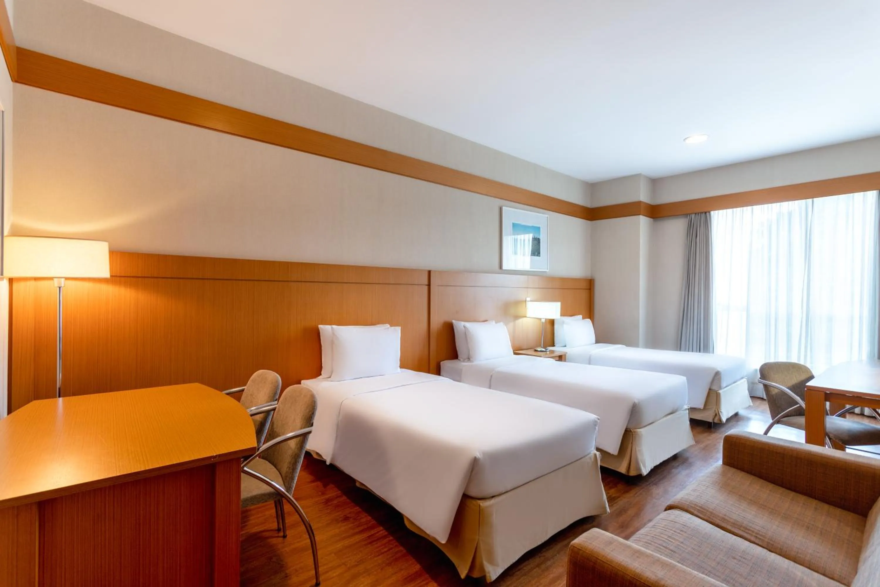 Photo of the whole room, Bed in Wyndham Garden São Paulo Convention Nortel