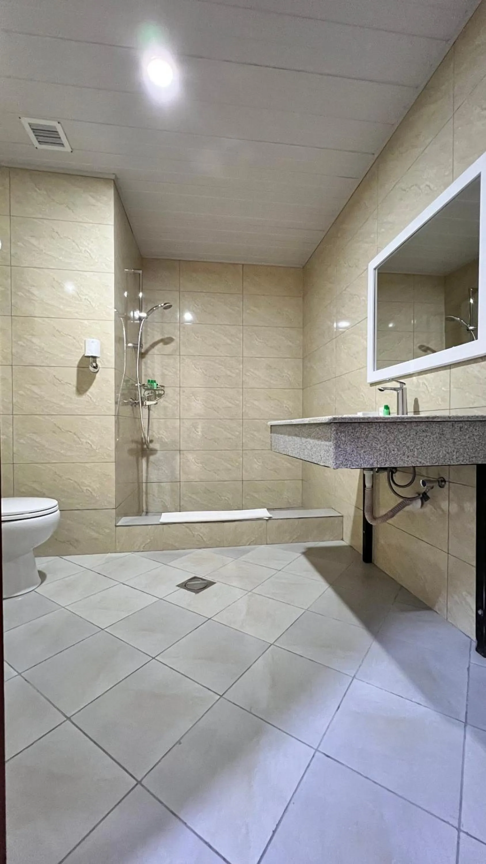 Bathroom in Haile Hotel Wolaita