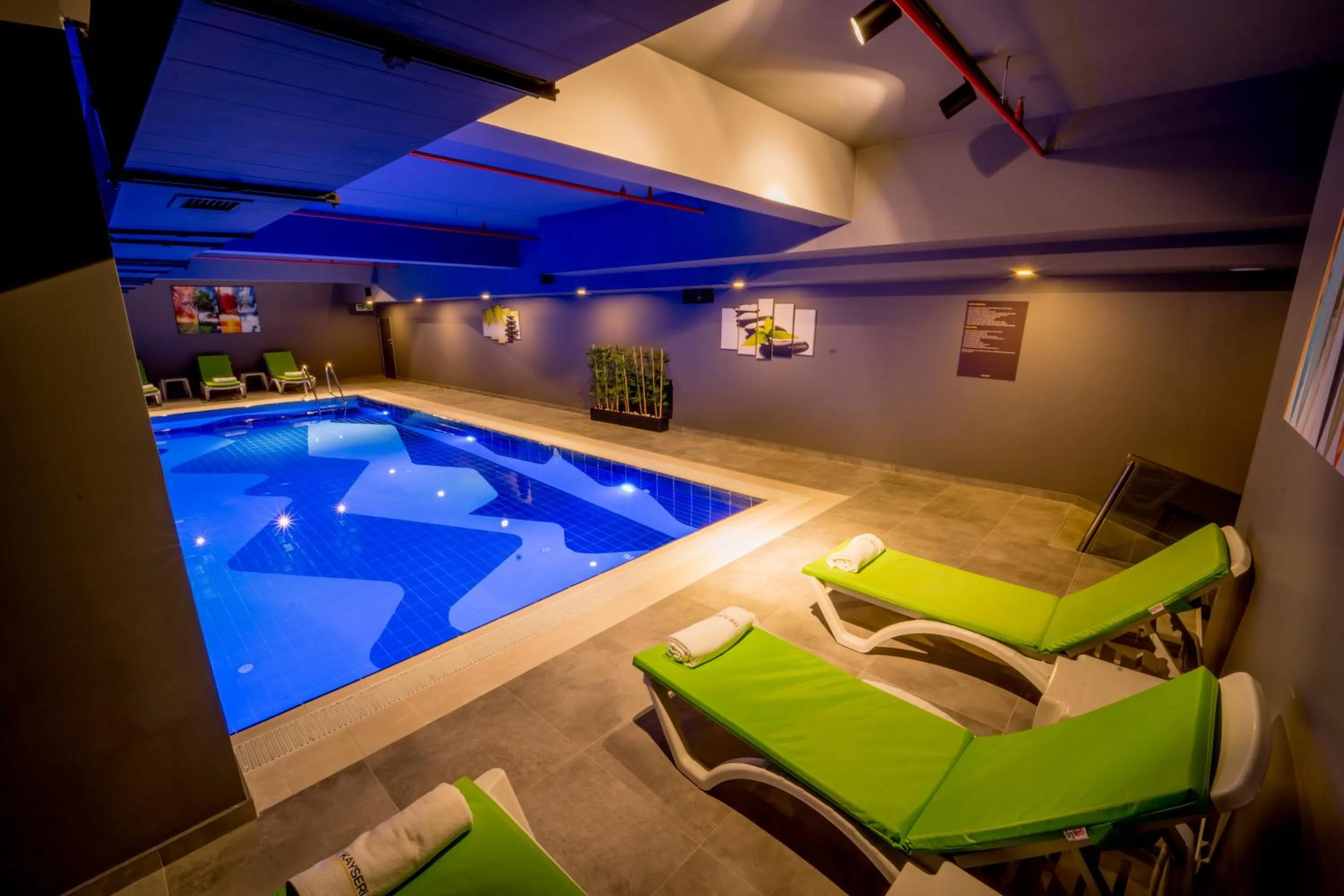 Swimming pool in The Kayseri Loft Hotel