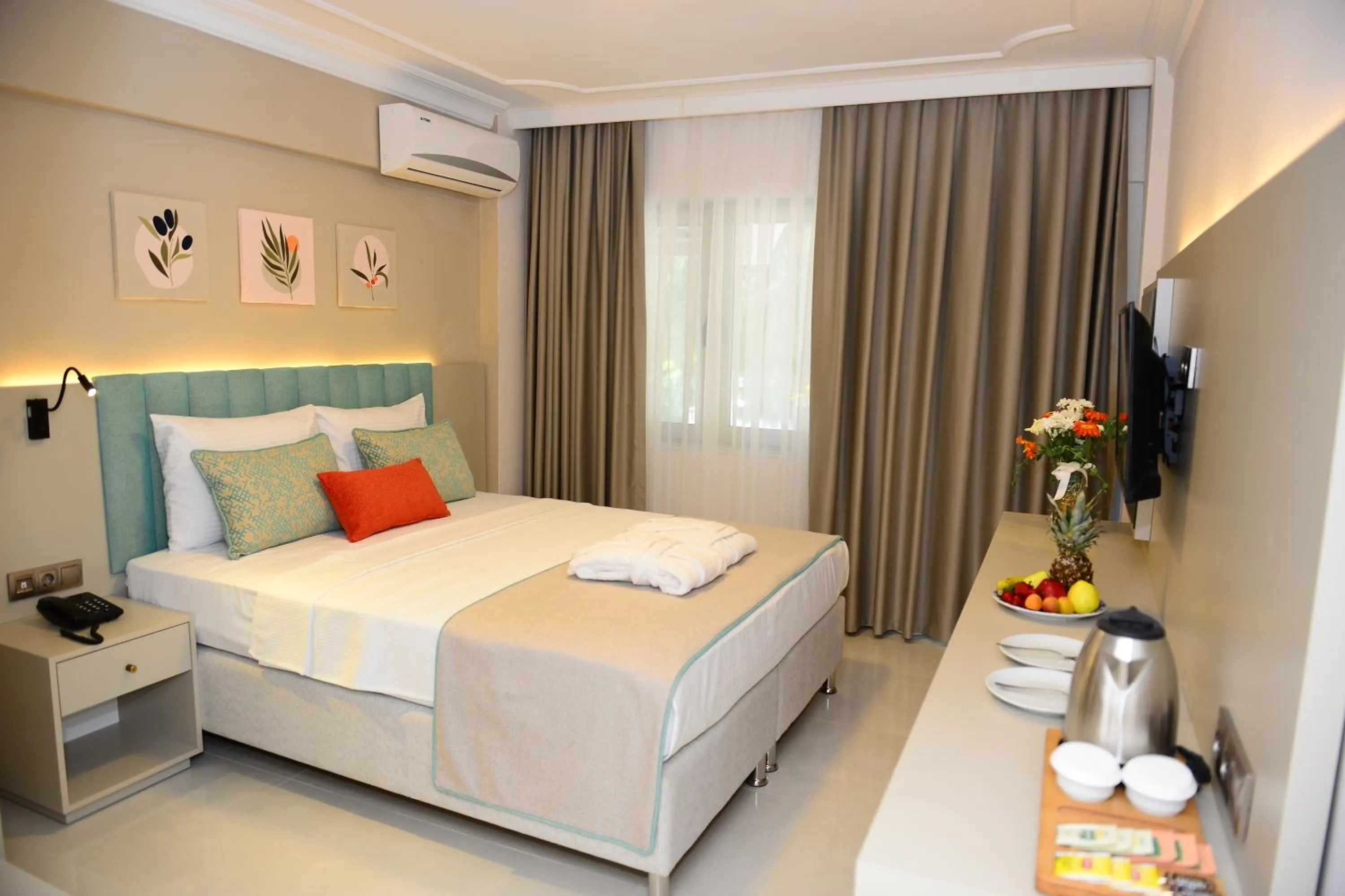 Bedroom, Bed in Rose Garden Premium - Ultra All Inclusive