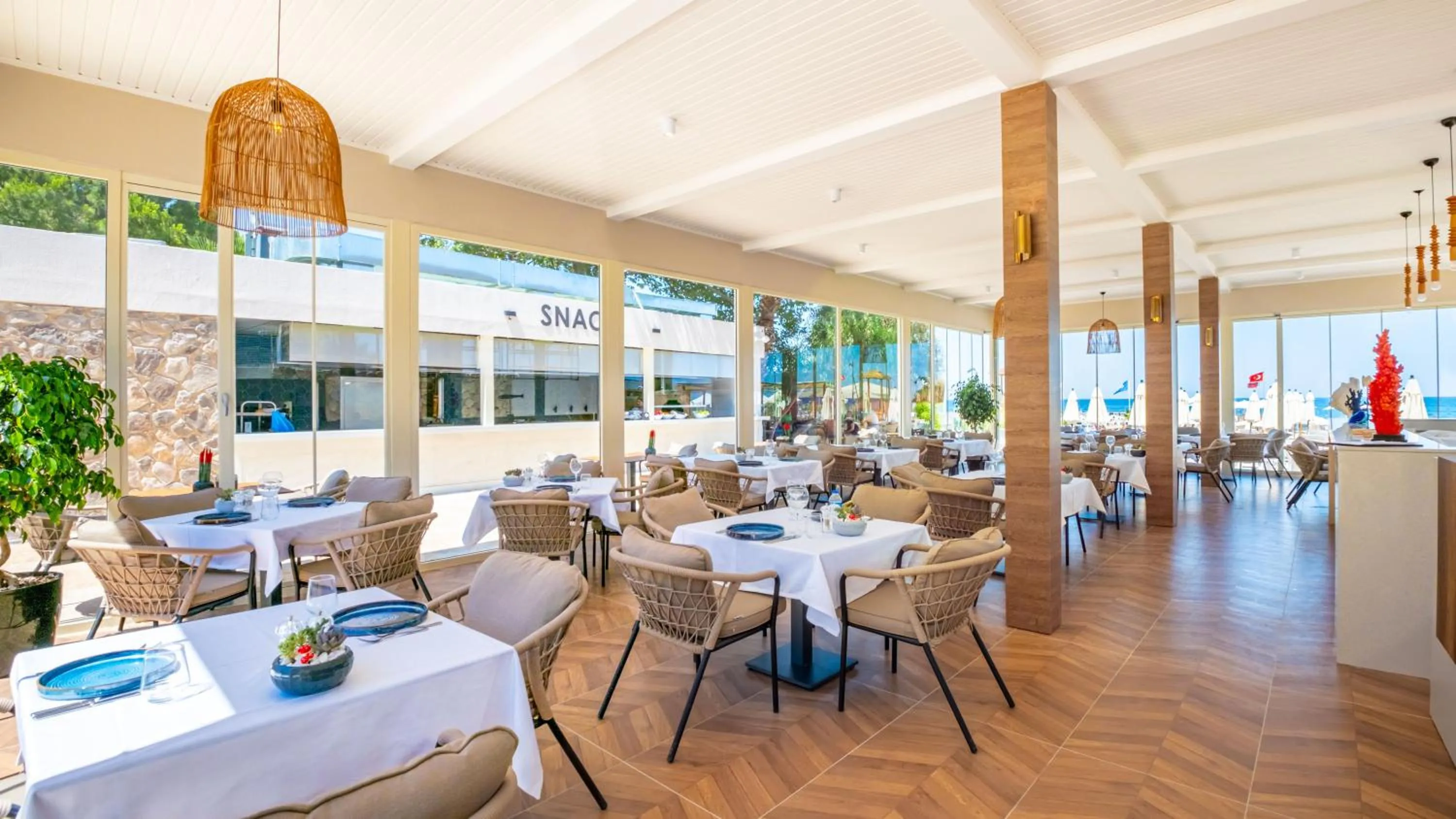 Food and drinks in Rose Garden Premium - Ultra All Inclusive