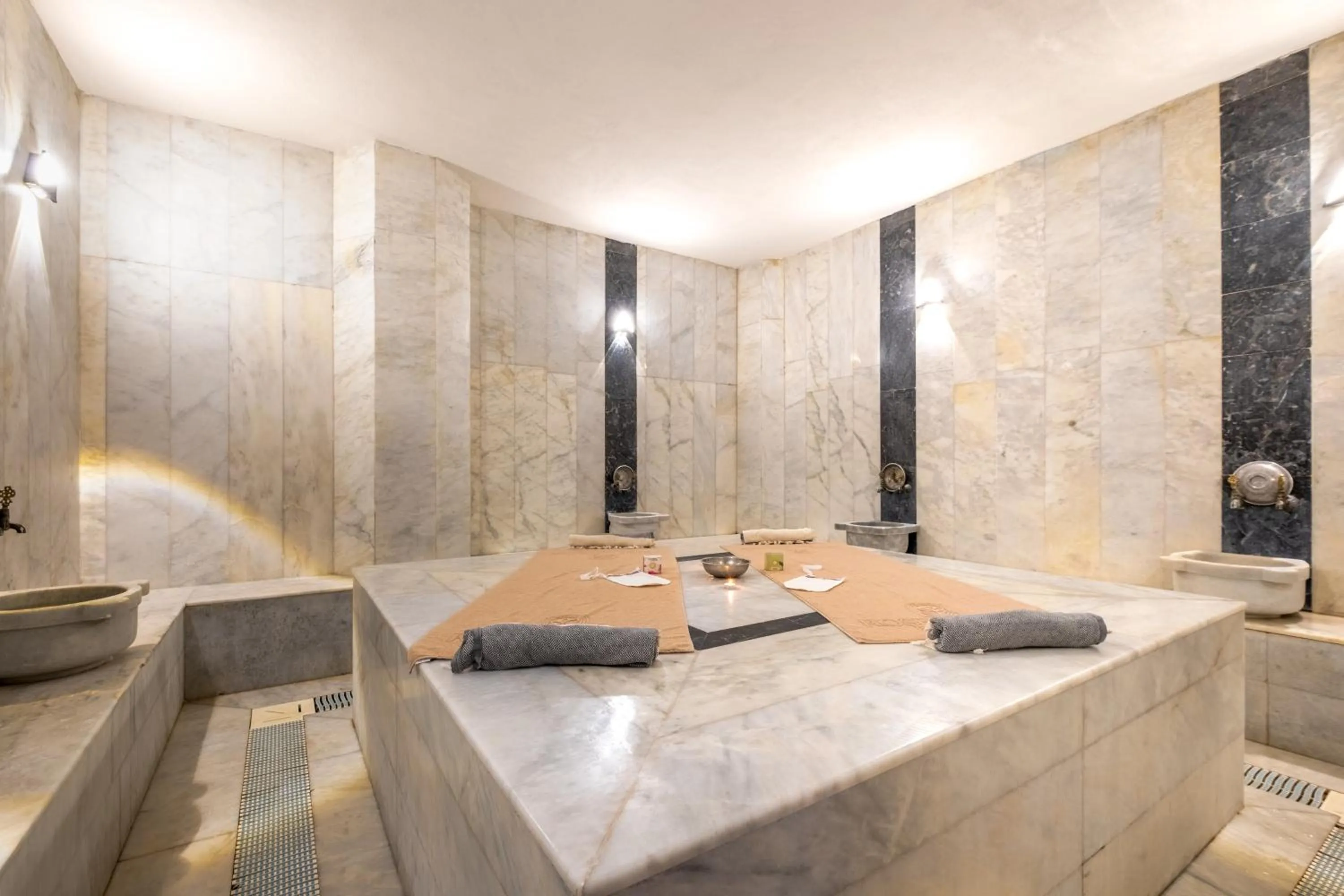 Public Bath in Rose Garden Premium - Ultra All Inclusive