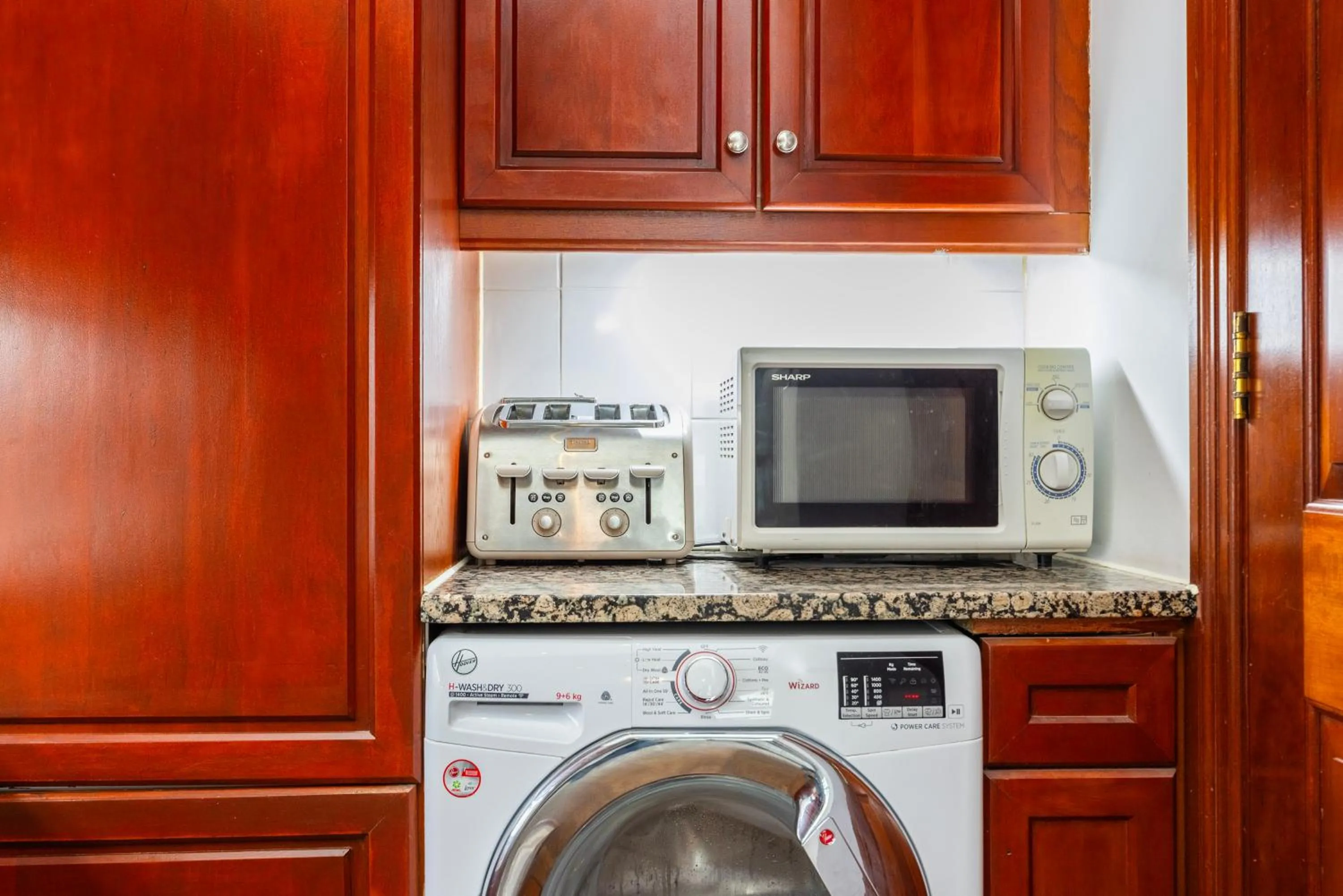 Kitchen or kitchenette in CARLTON COURT - MAYFAIR