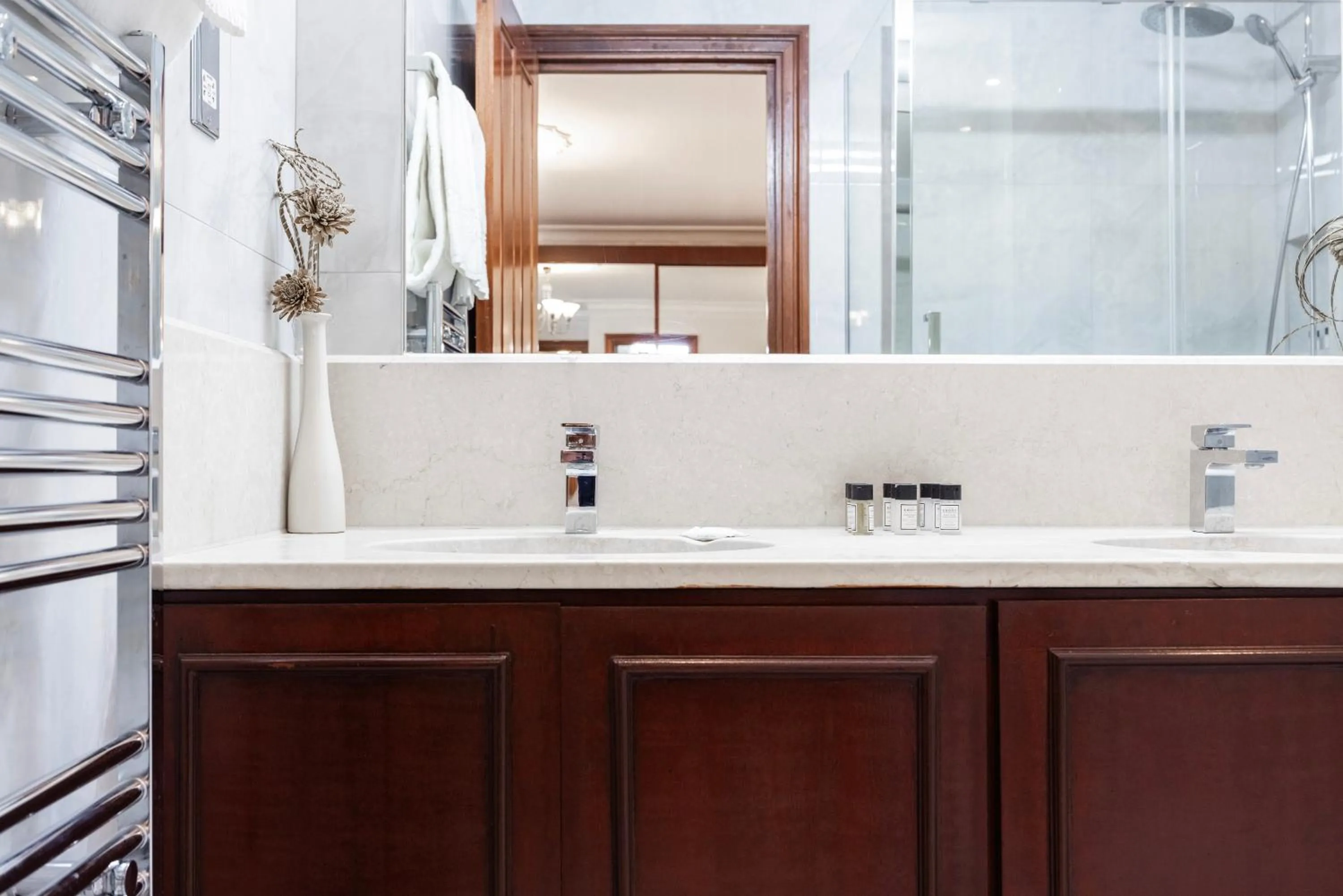 Bathroom in CARLTON COURT - MAYFAIR