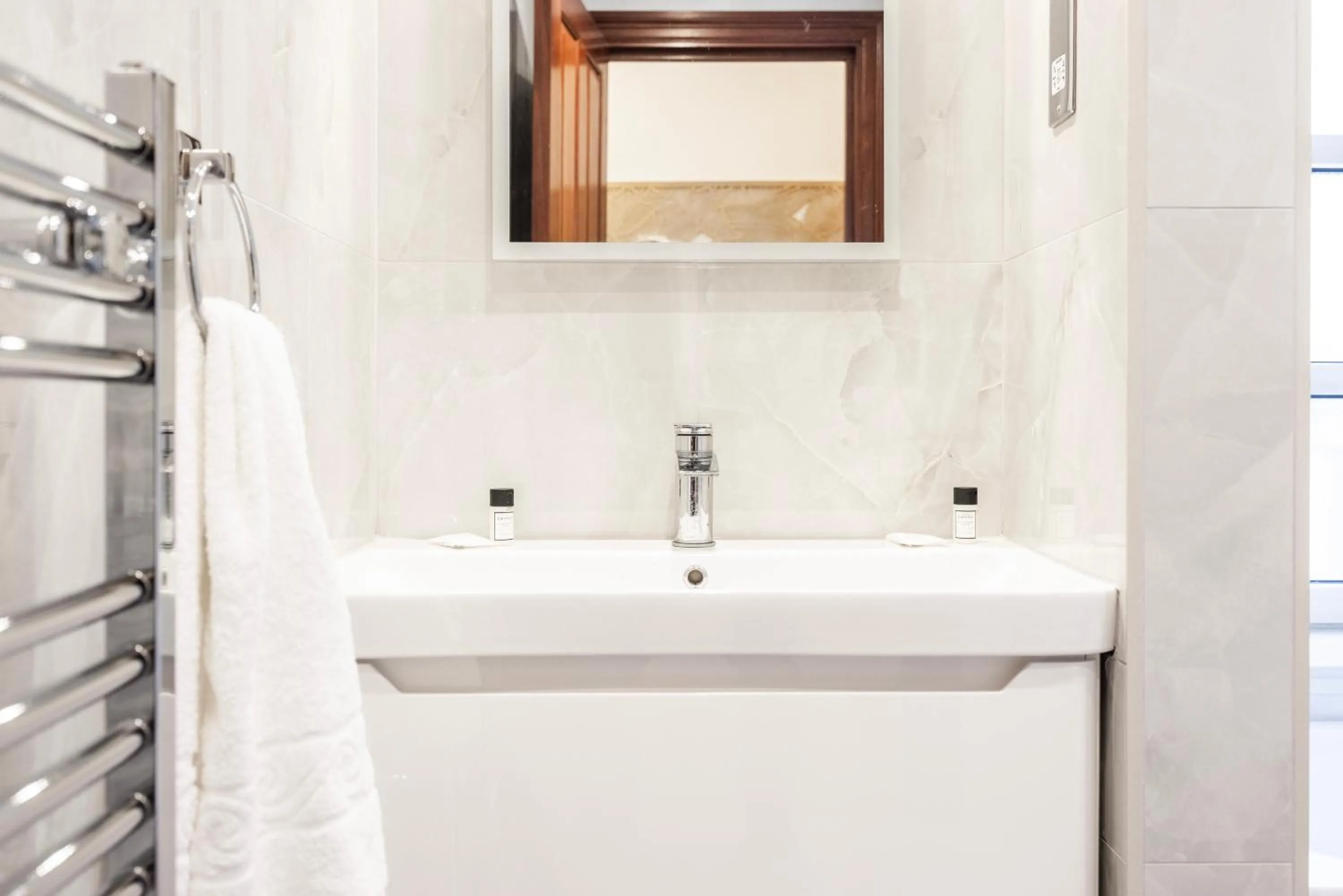 Bathroom in CARLTON COURT - MAYFAIR
