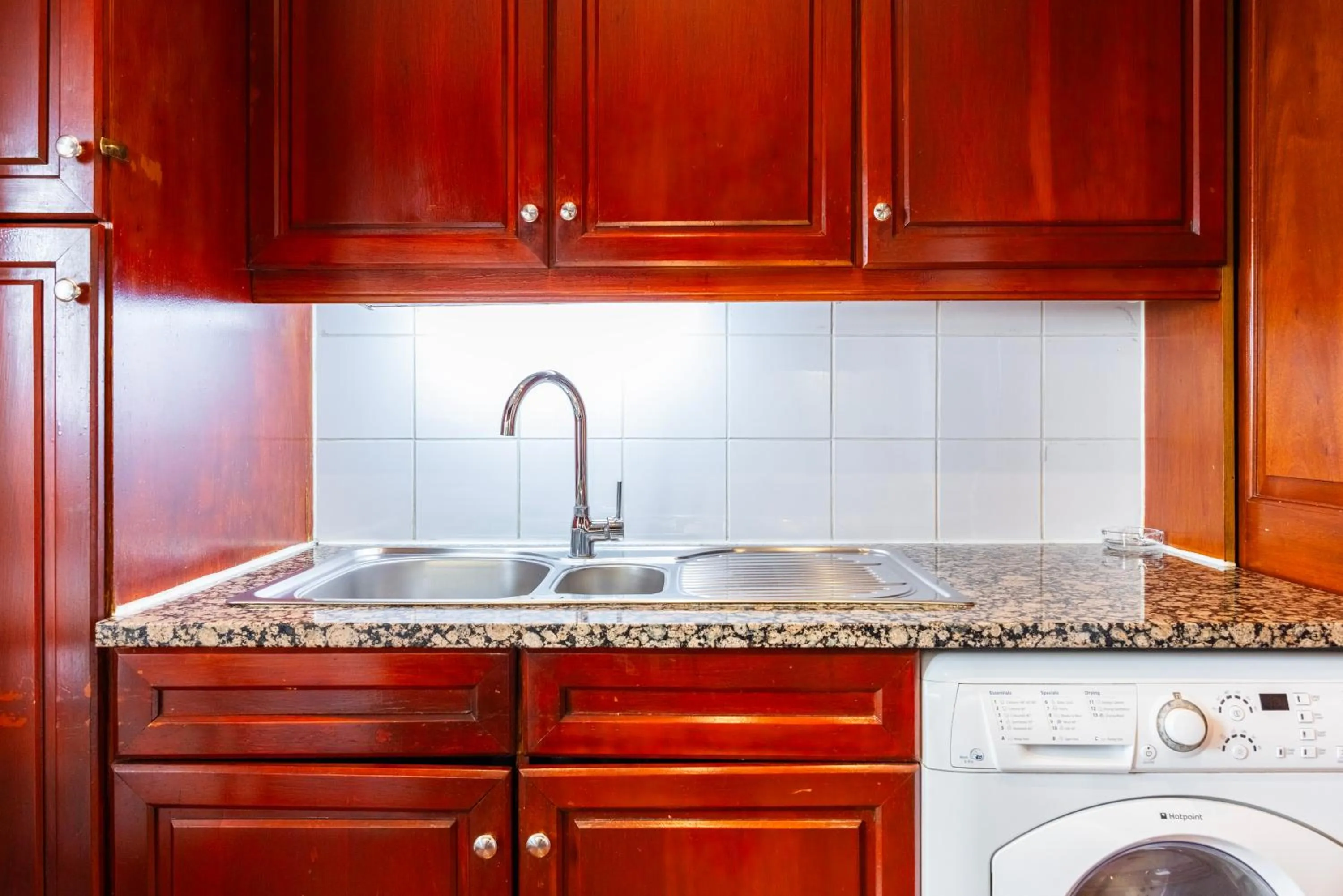 Kitchen or kitchenette in CARLTON COURT - MAYFAIR