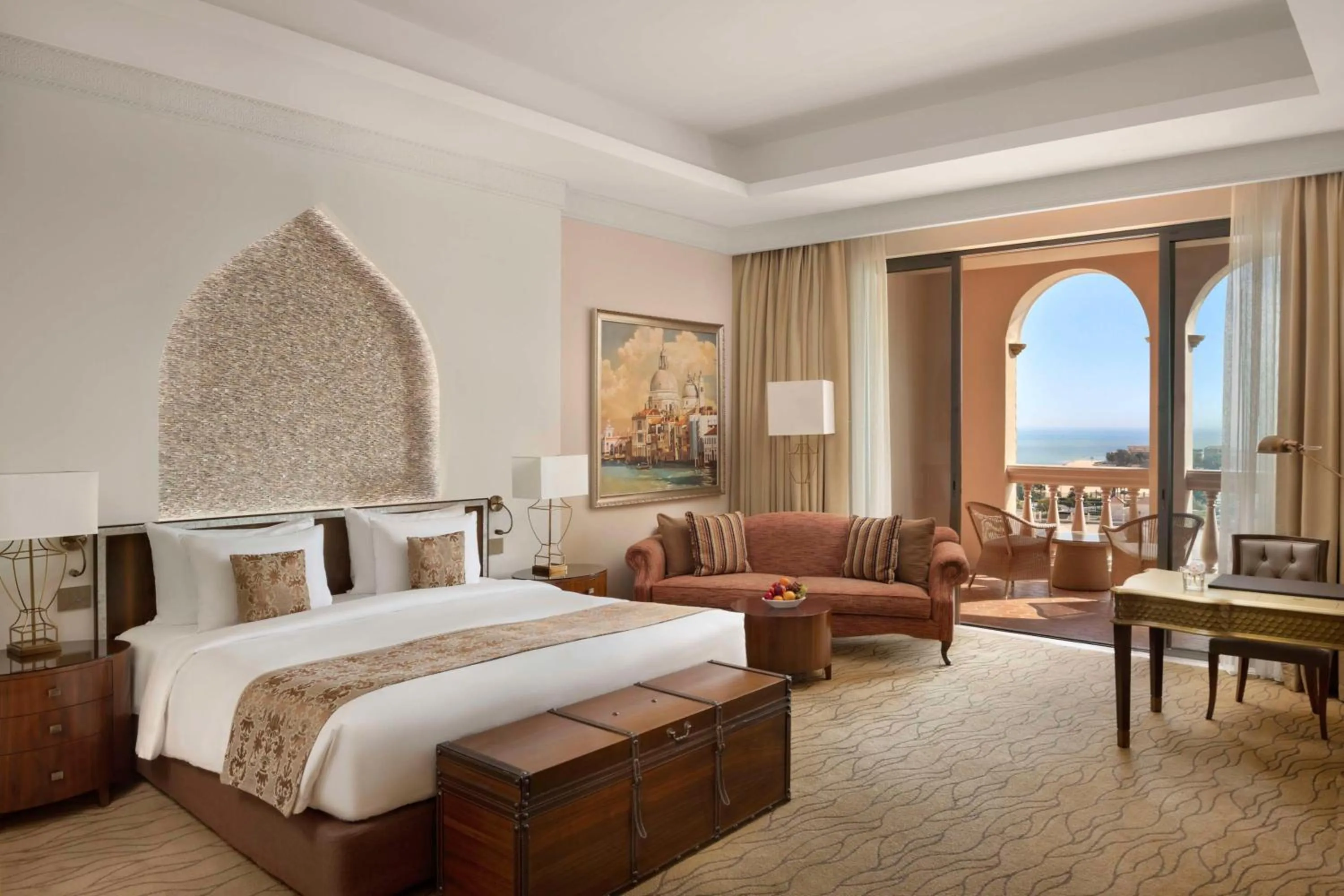 Bedroom, Bed in Marsa Malaz Kempinski, The Pearl