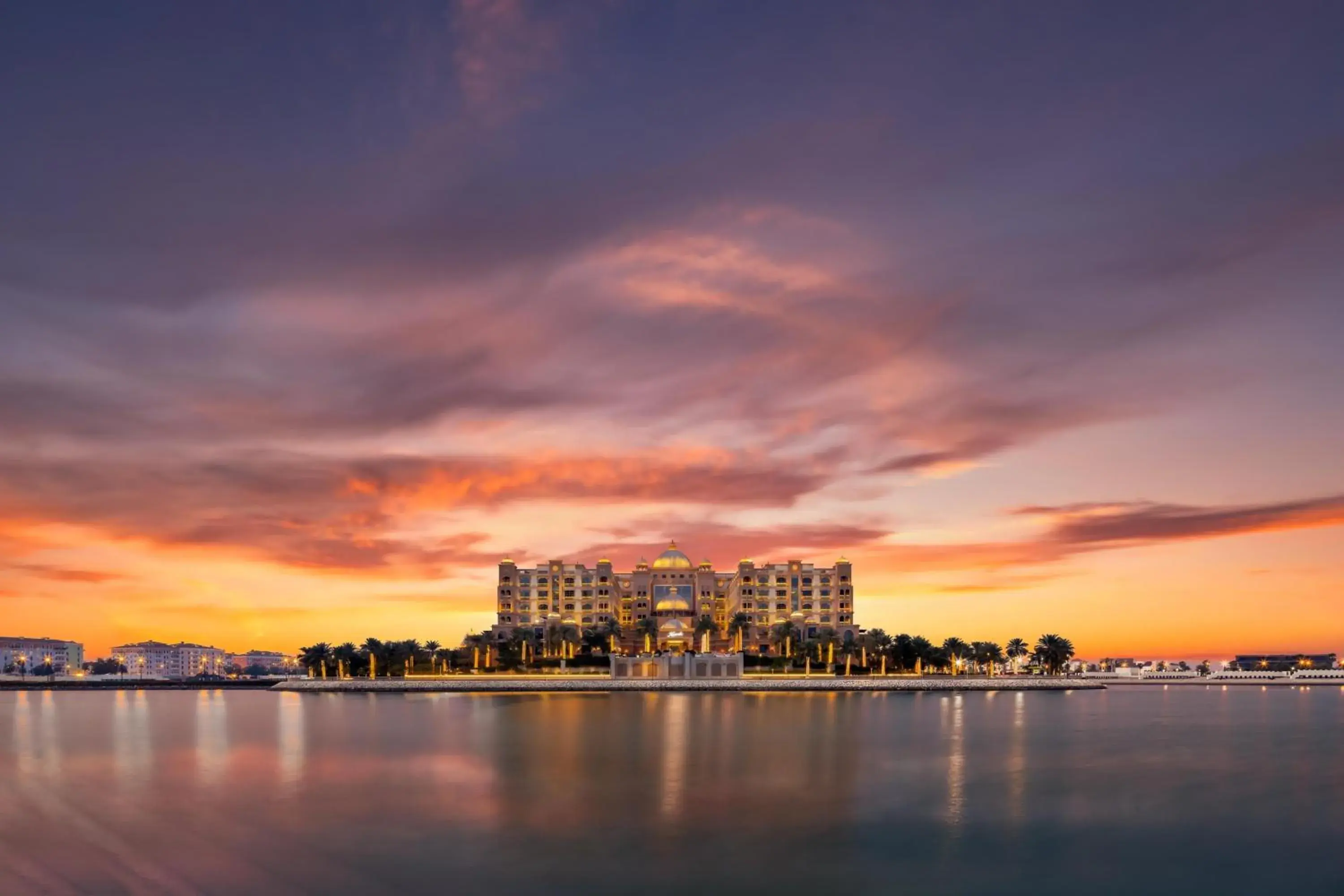 Property building in Marsa Malaz Kempinski, The Pearl Property building in Marsa Malaz Kempinski, The Pearl