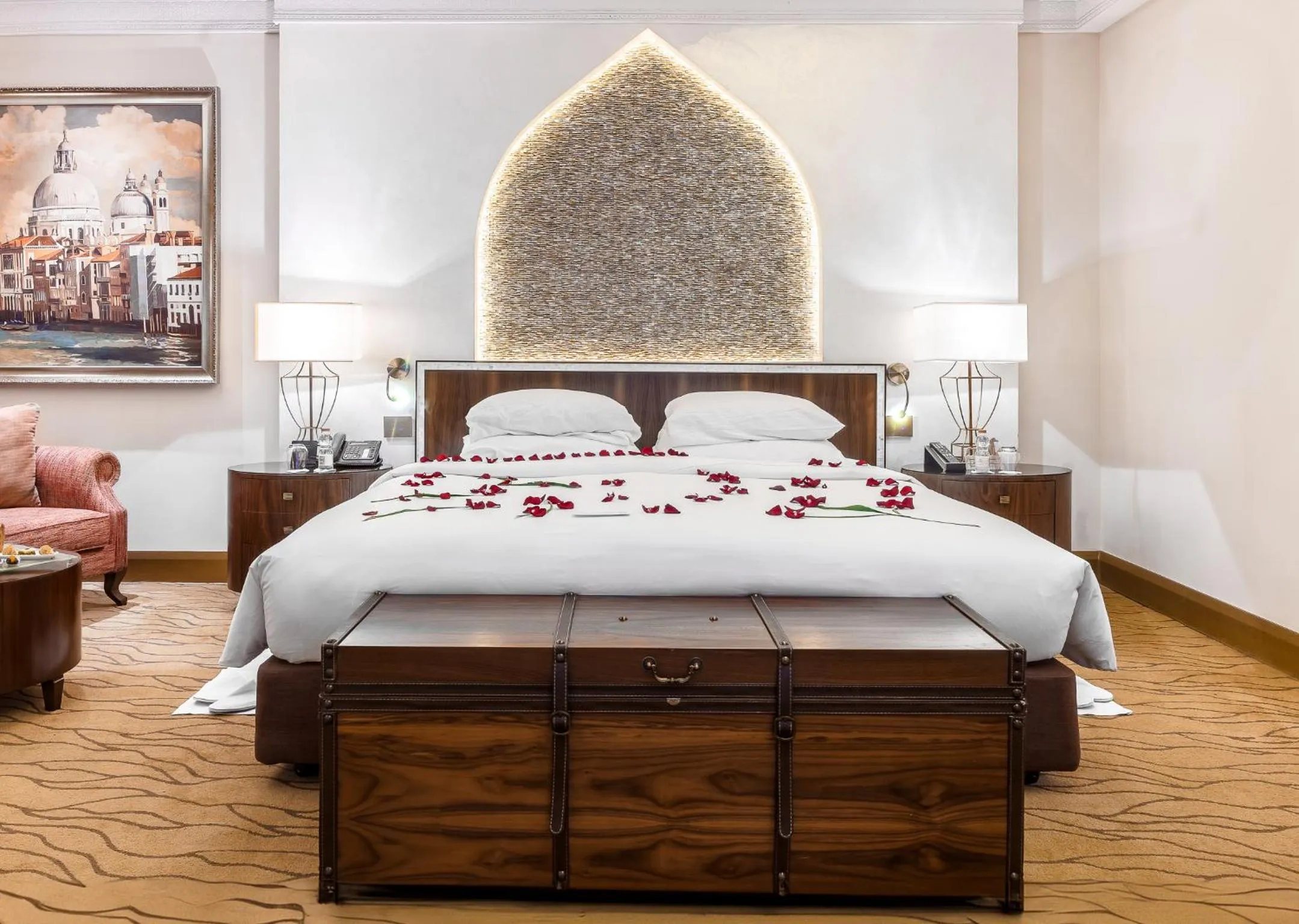 Bedroom, Bed in Marsa Malaz Kempinski, The Pearl