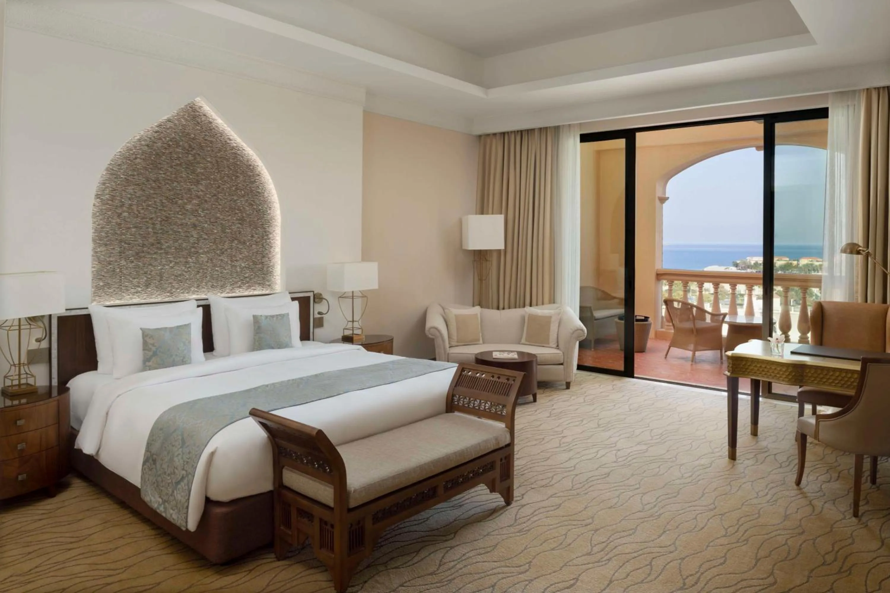 Photo of the whole room, Bed in Marsa Malaz Kempinski, The Pearl