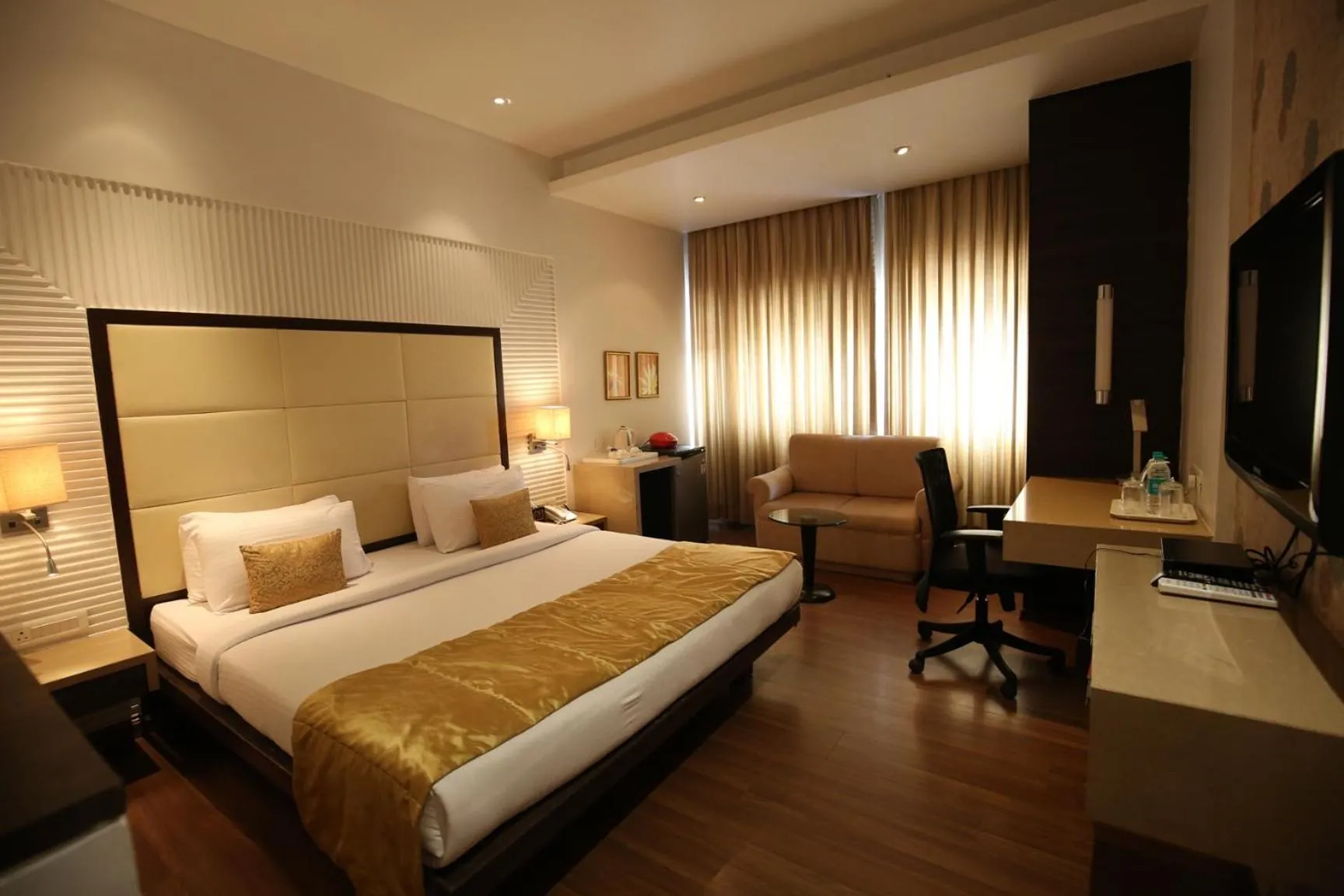 Bedroom, Bed in Moti Mahal