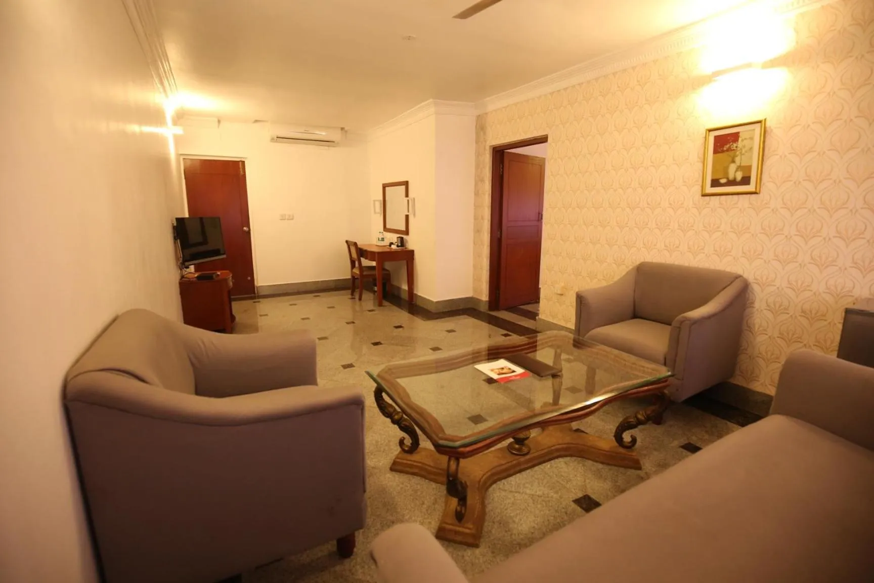 Living room in Moti Mahal