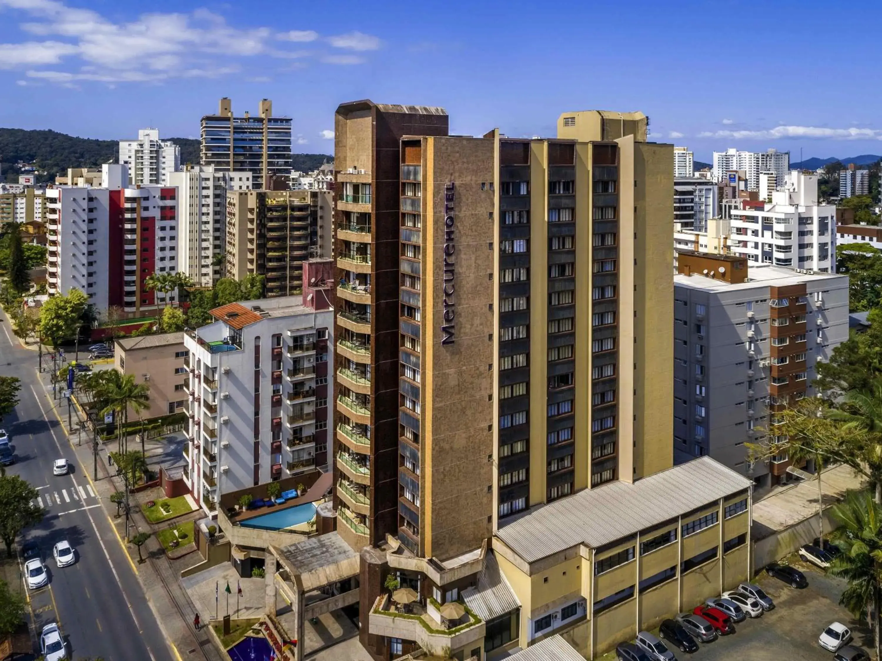 Property building in Mercure Joinville Prinz Property building in Mercure Joinville Prinz