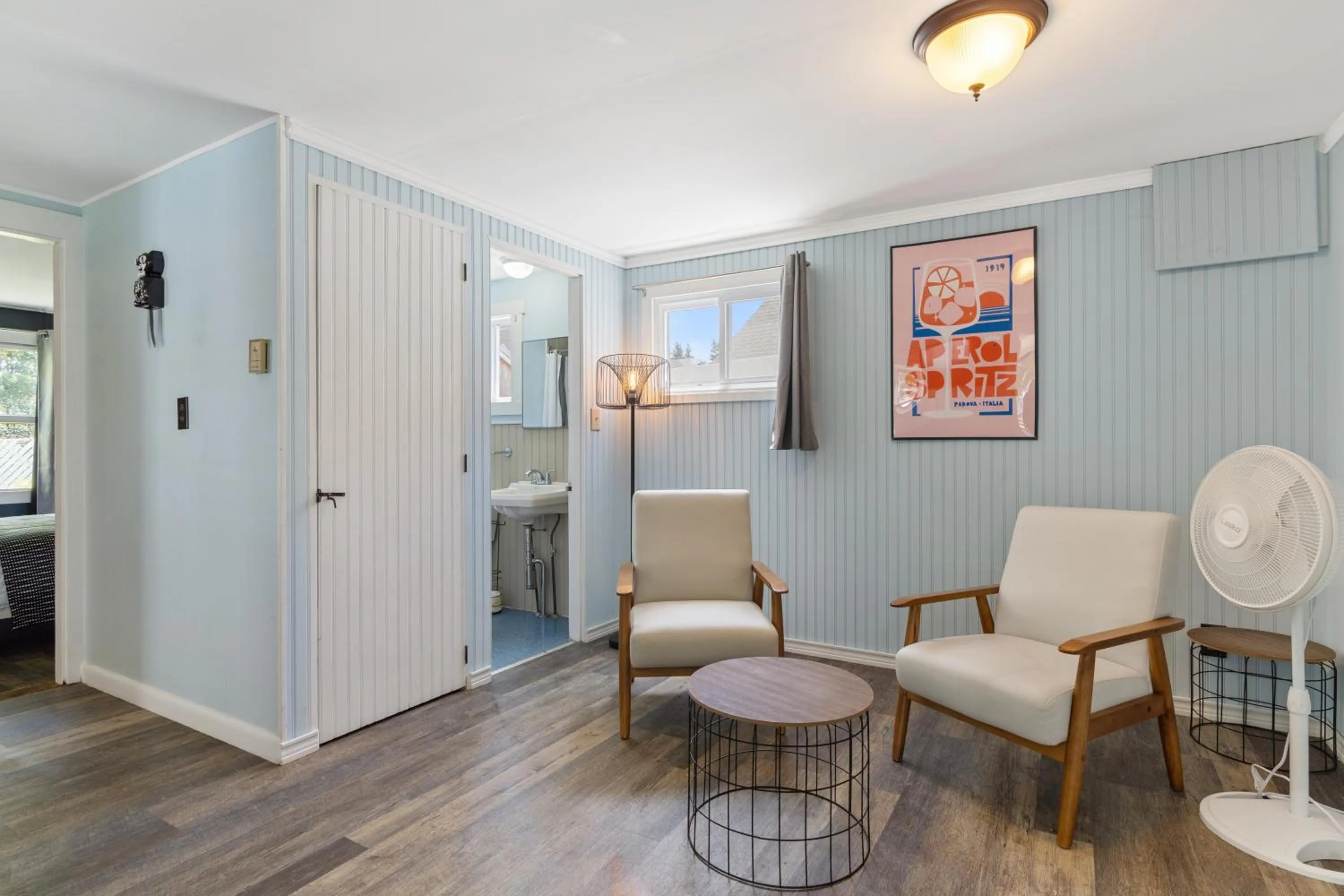 Living room in The Beaches Guestrooms and Cottages