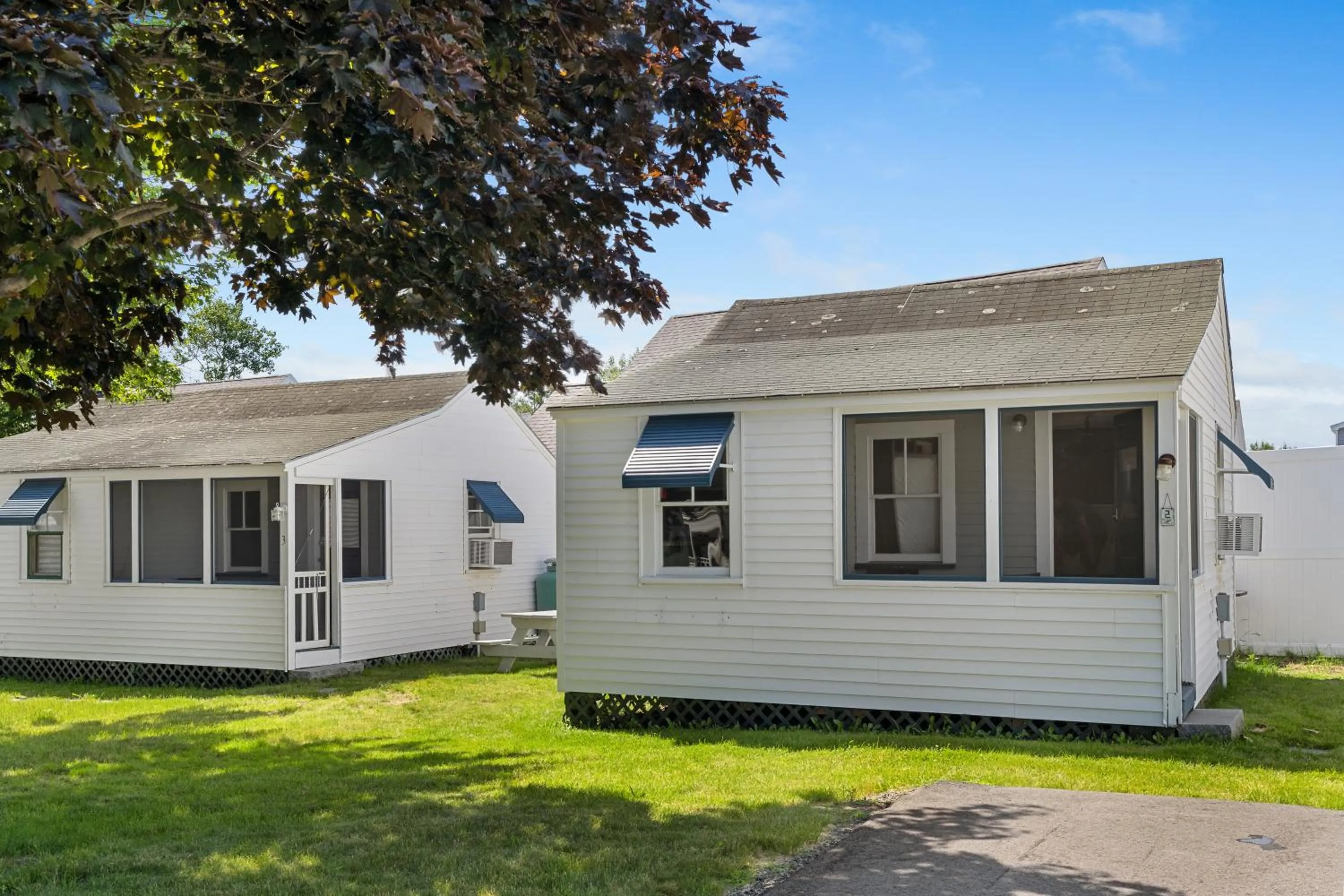 Property building in The Beaches Guestrooms and Cottages