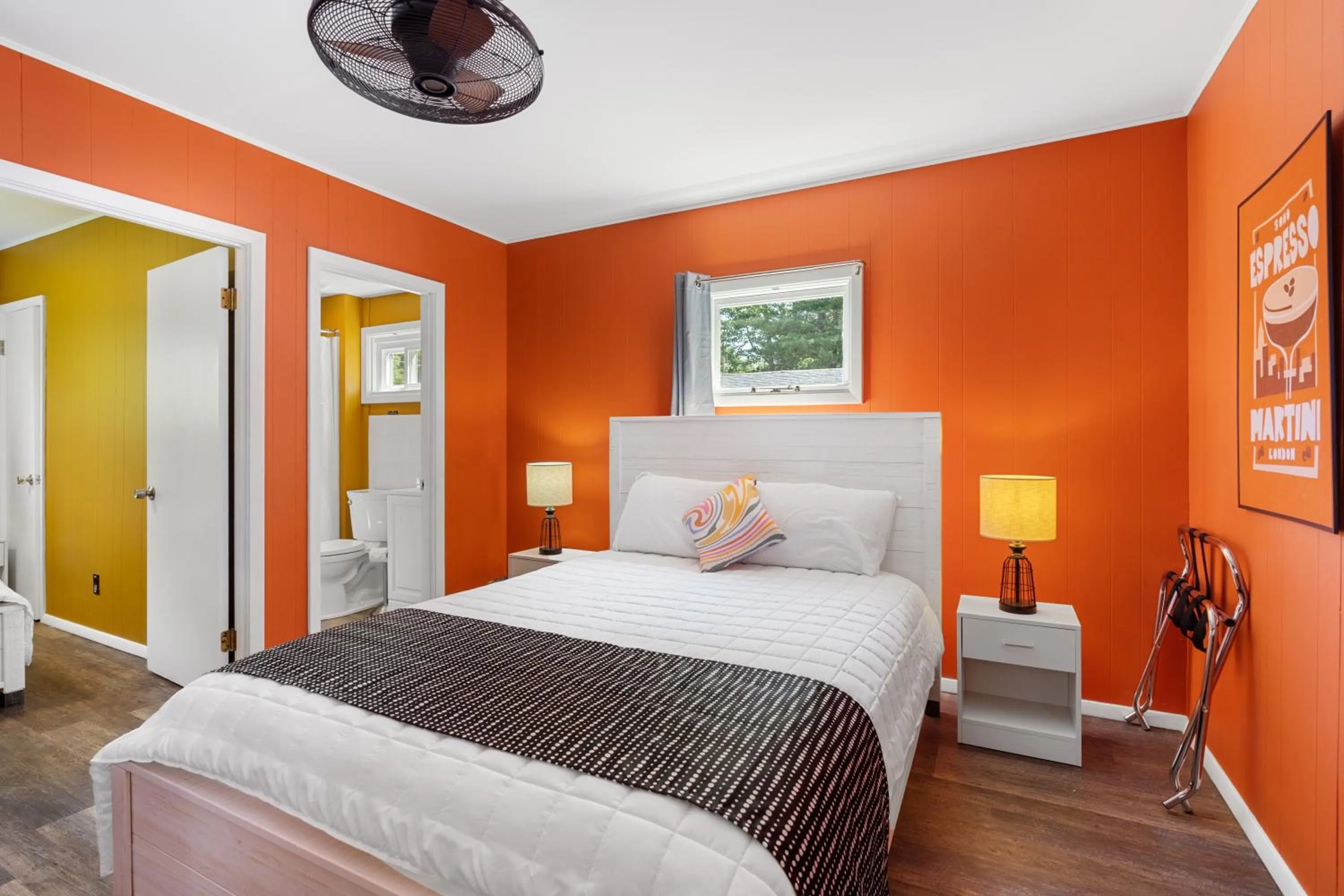 Bed in The Beaches Guestrooms and Cottages