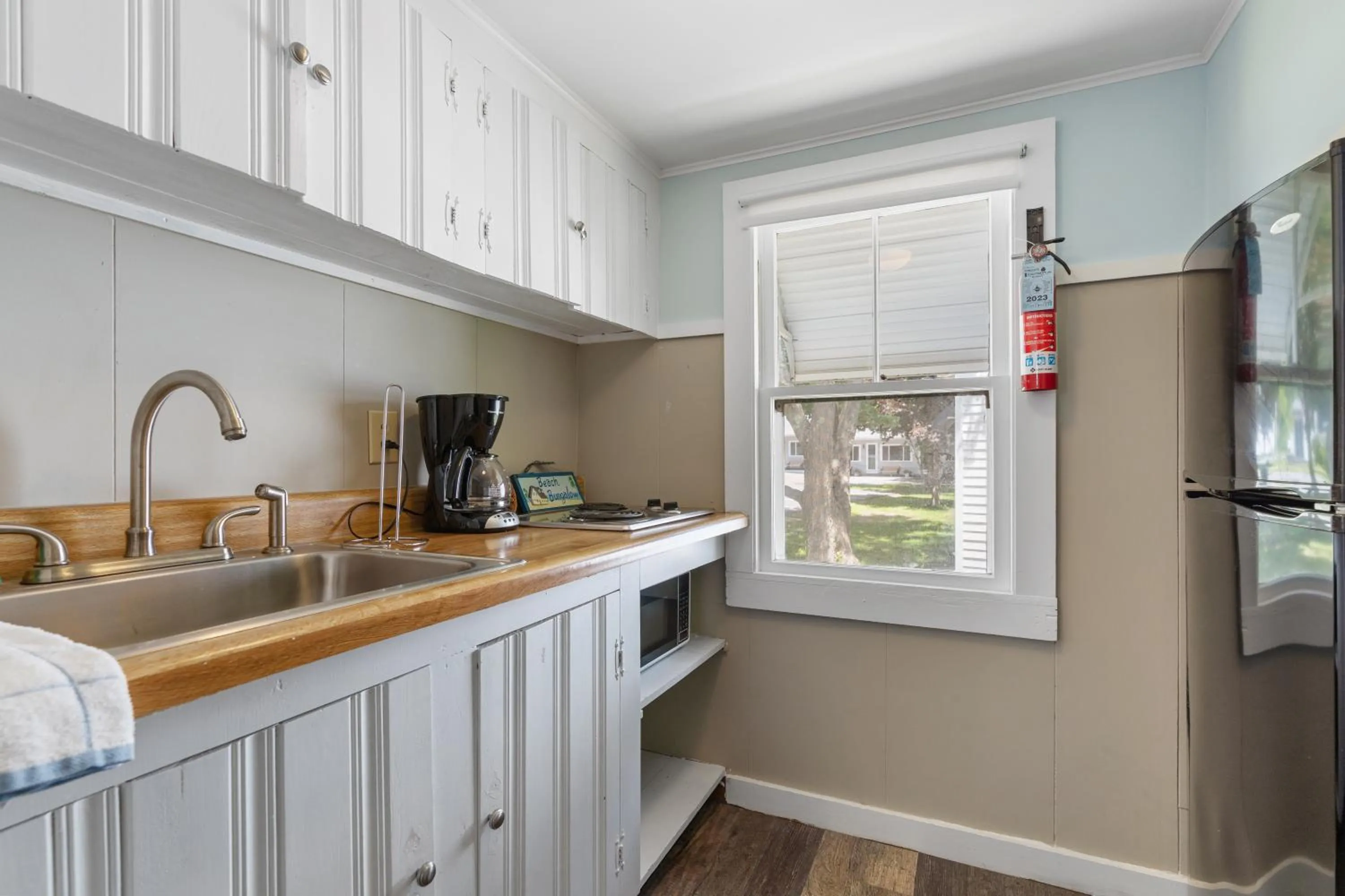 Kitchen or kitchenette in The Beaches Guestrooms and Cottages