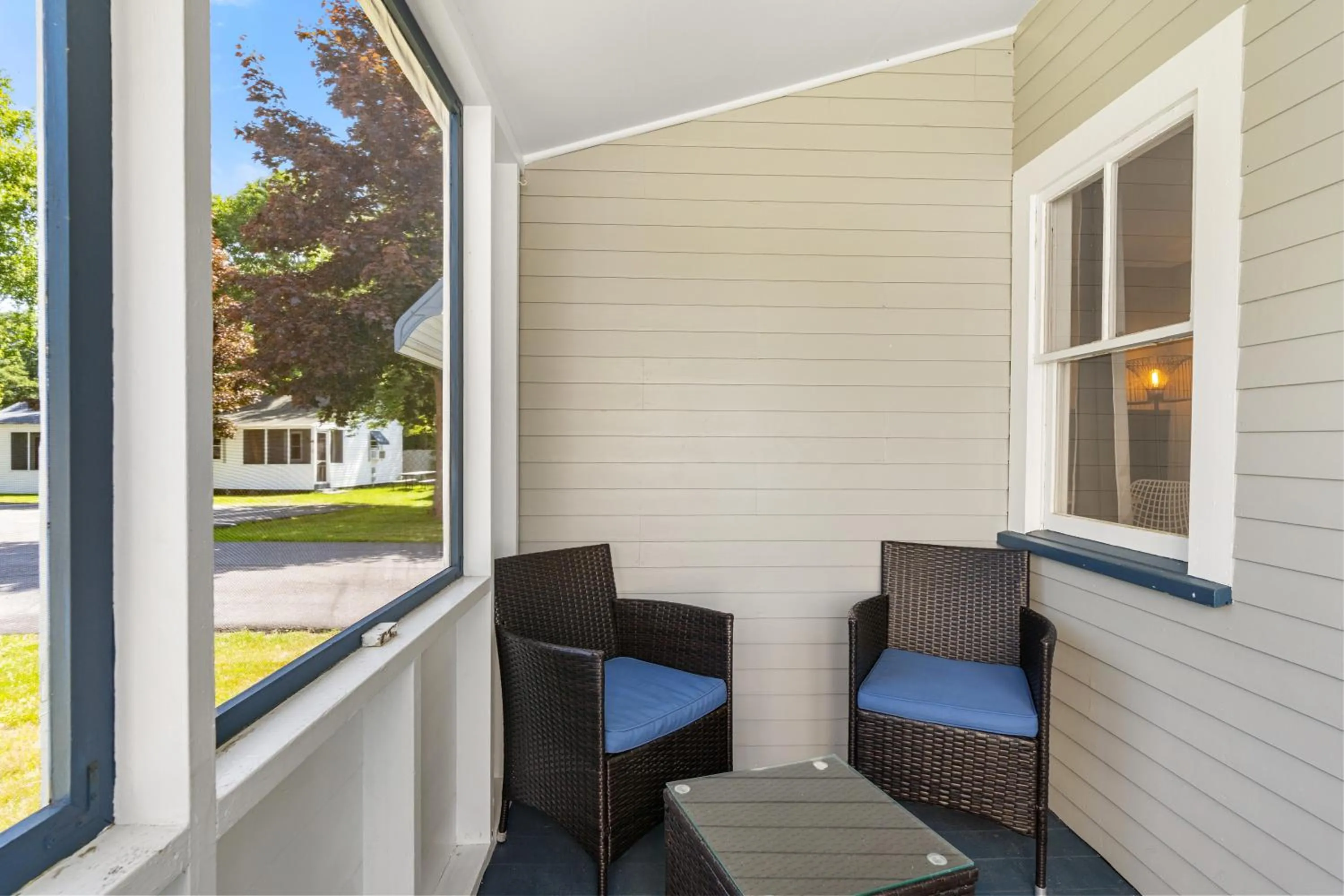 Seating area in The Beaches Guestrooms and Cottages