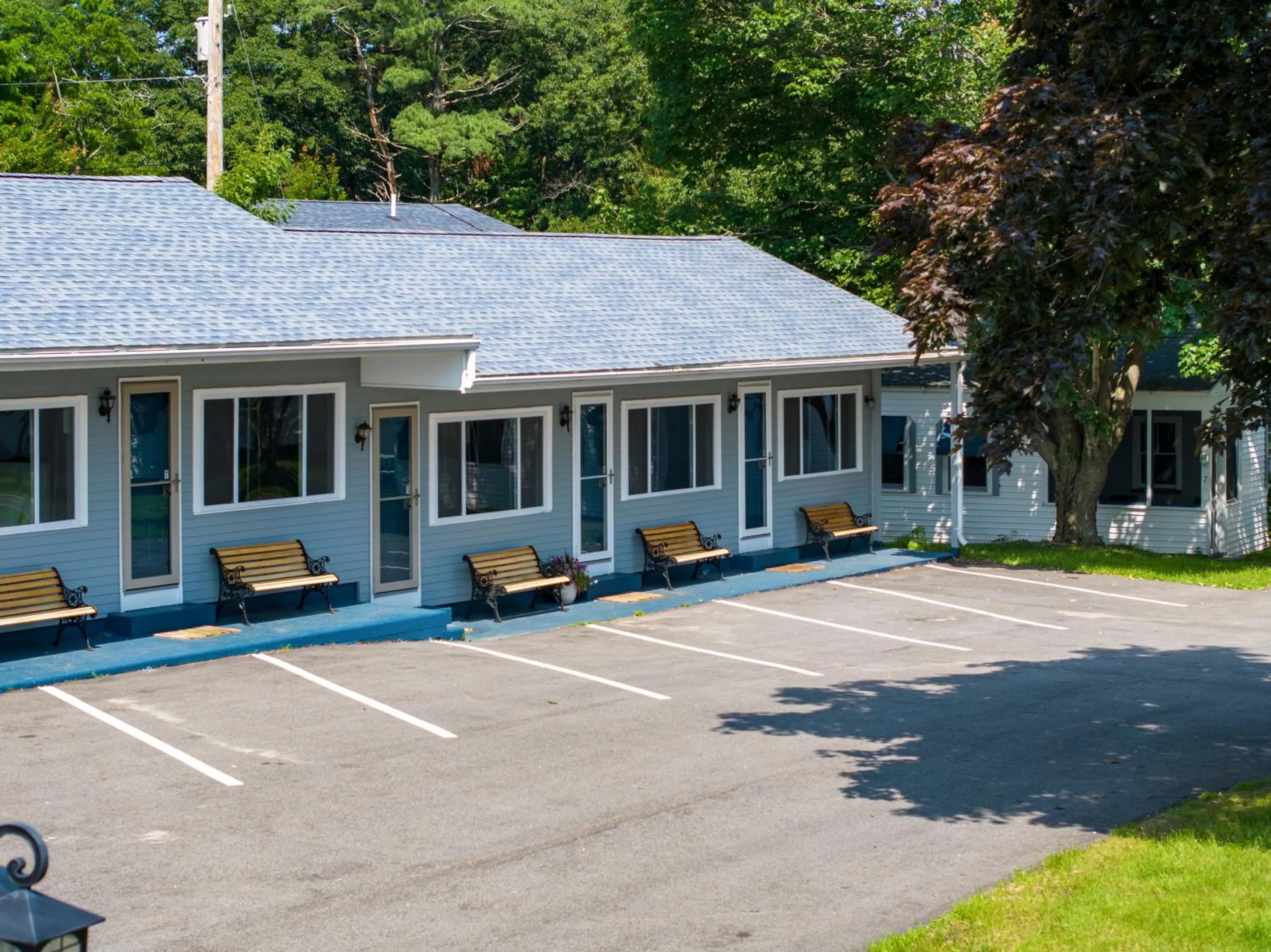 Property building in The Beaches Guestrooms and Cottages