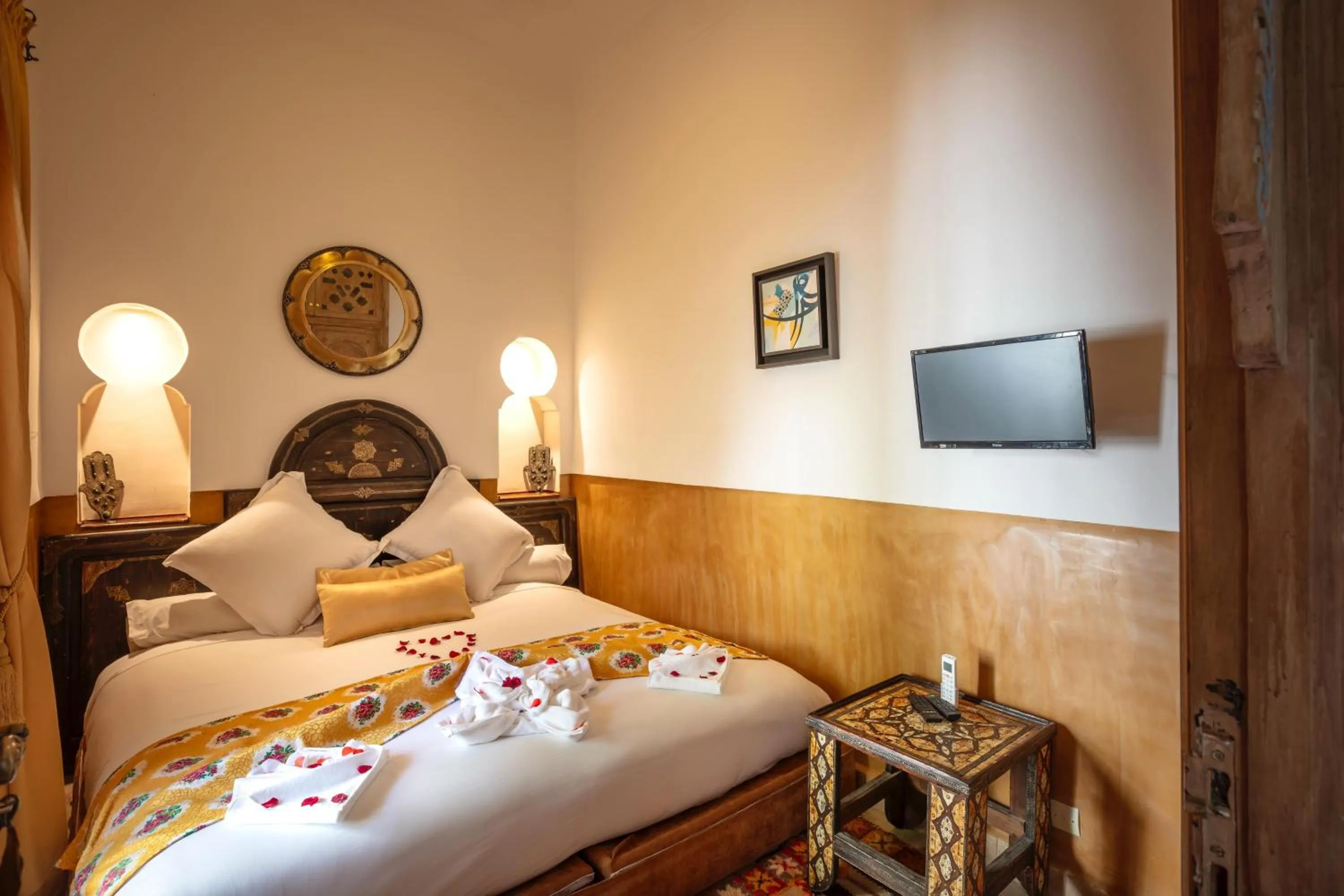 Bedroom, Bed in Riad Fleur d'Orient