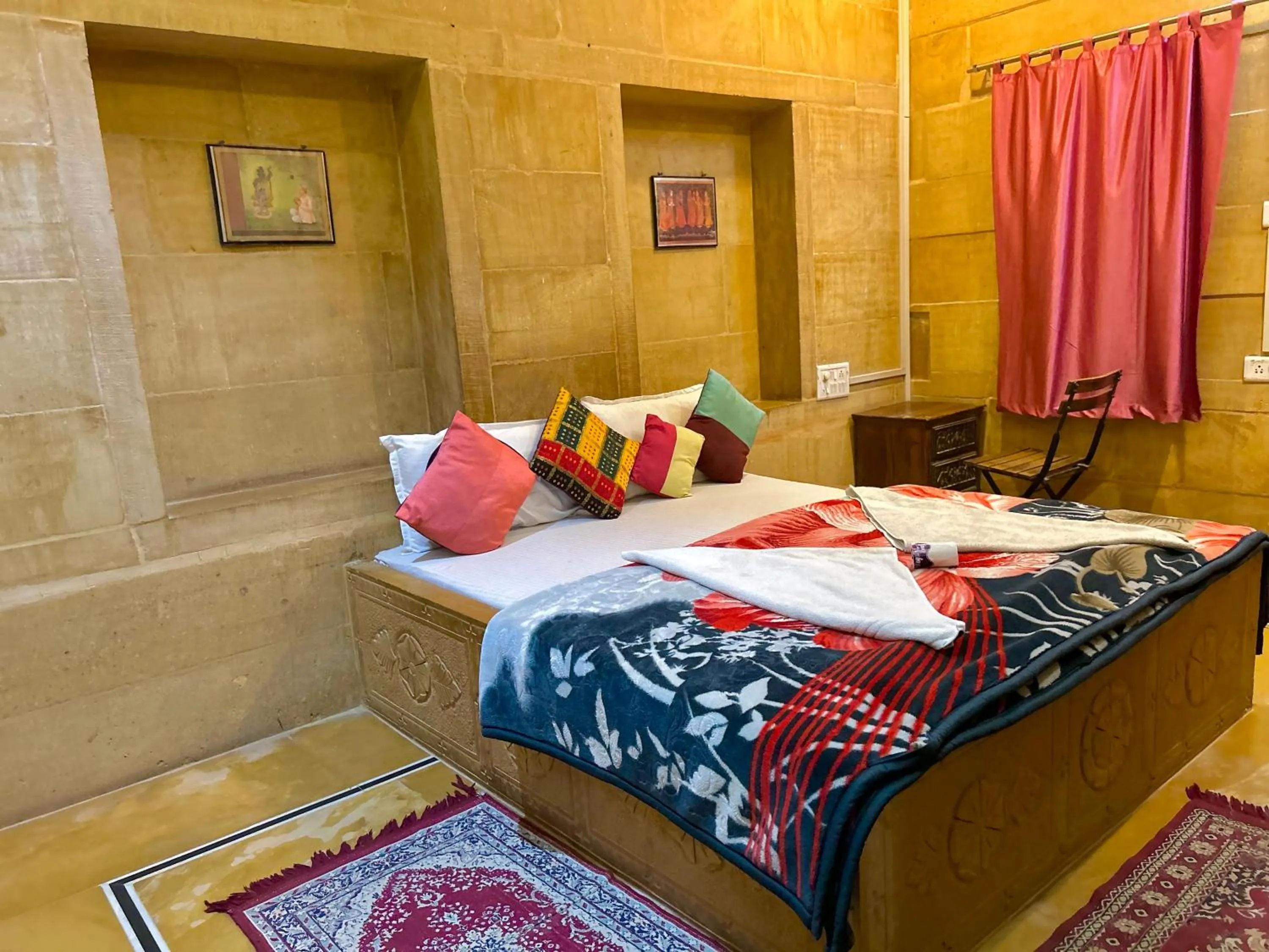 Bedroom, Bed in Hotel Pol Haveli Jaisalmer