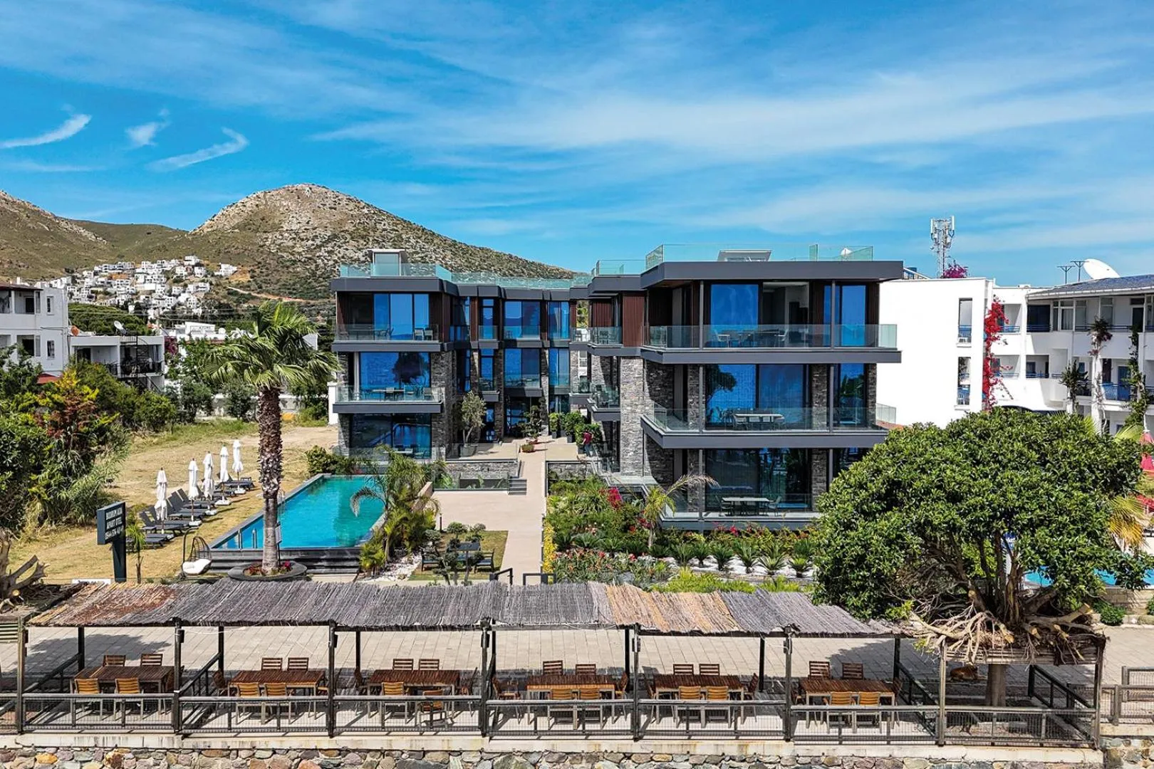 Property building in Bodrum Ada Apart Otel Turgutreis