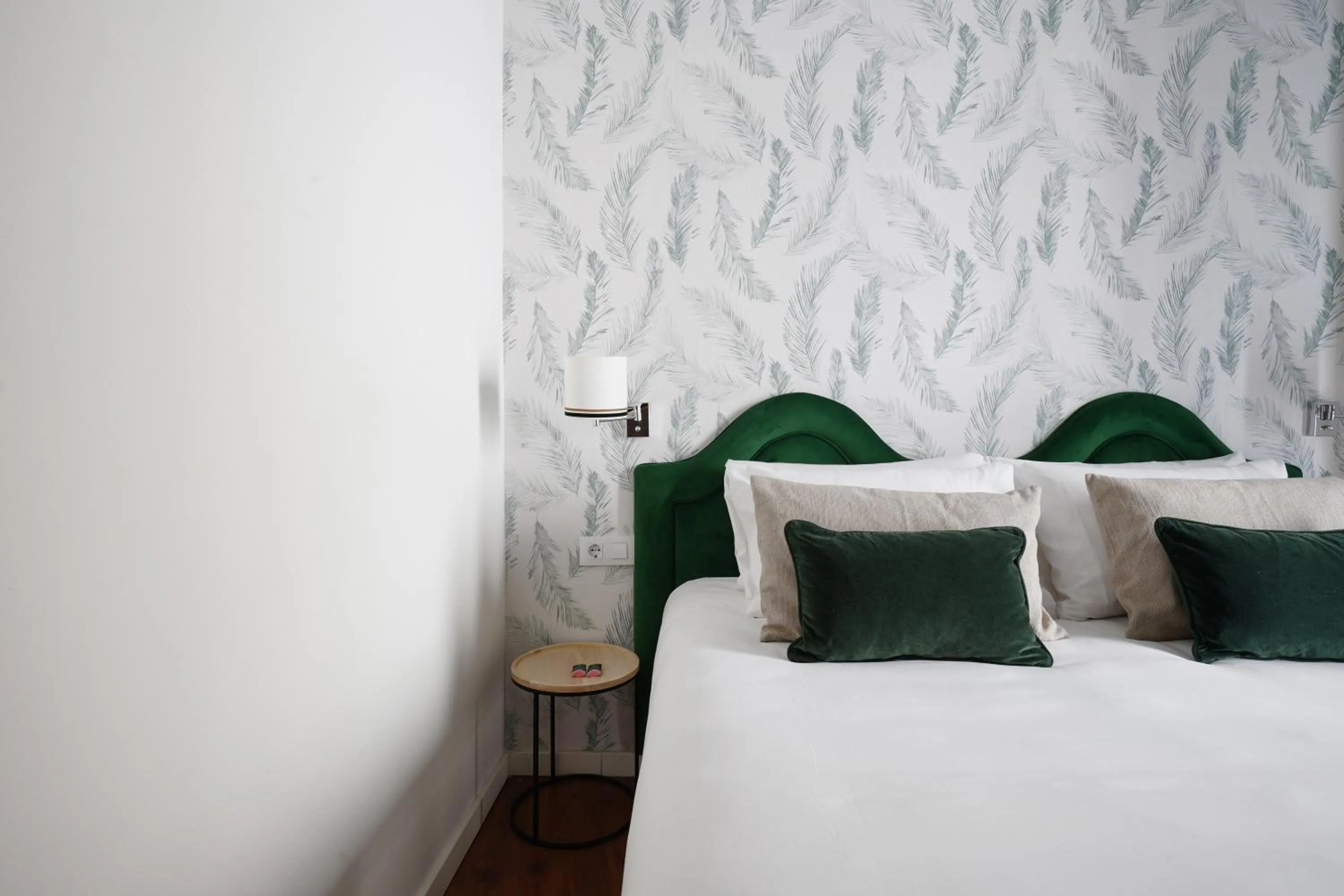 Bed in Numa Seville Alegre