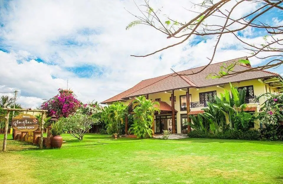 Property building in Orchid Boutique Beach Resort